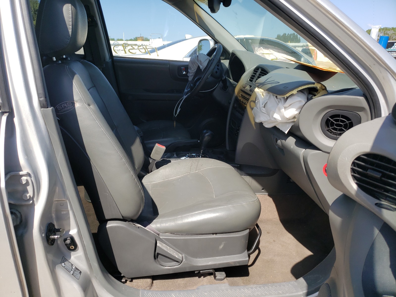 Photo 5 from auction – 2003 HYUNDAI SANTA FE G with VIN KM8SC13E73U551807