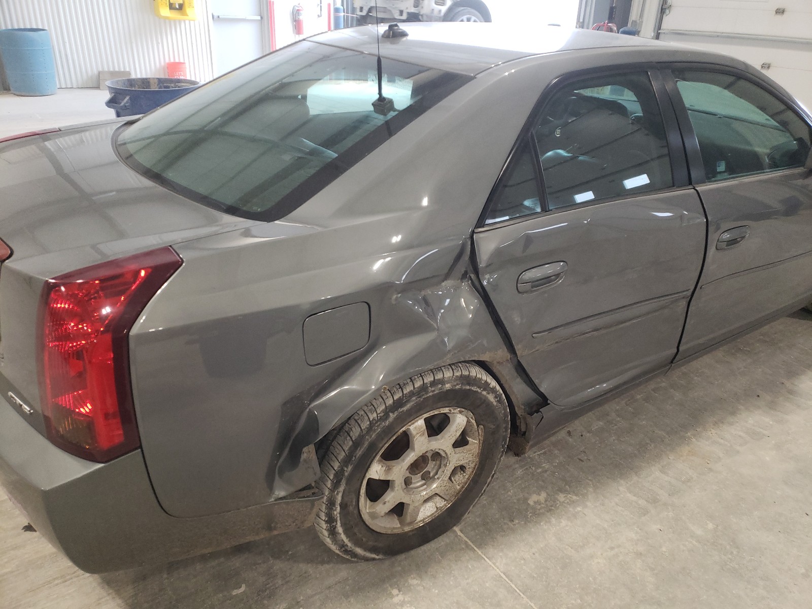 Фото 9 с аукциона – 2004 CADILLAC CTS с VIN 1G6DM577240107842