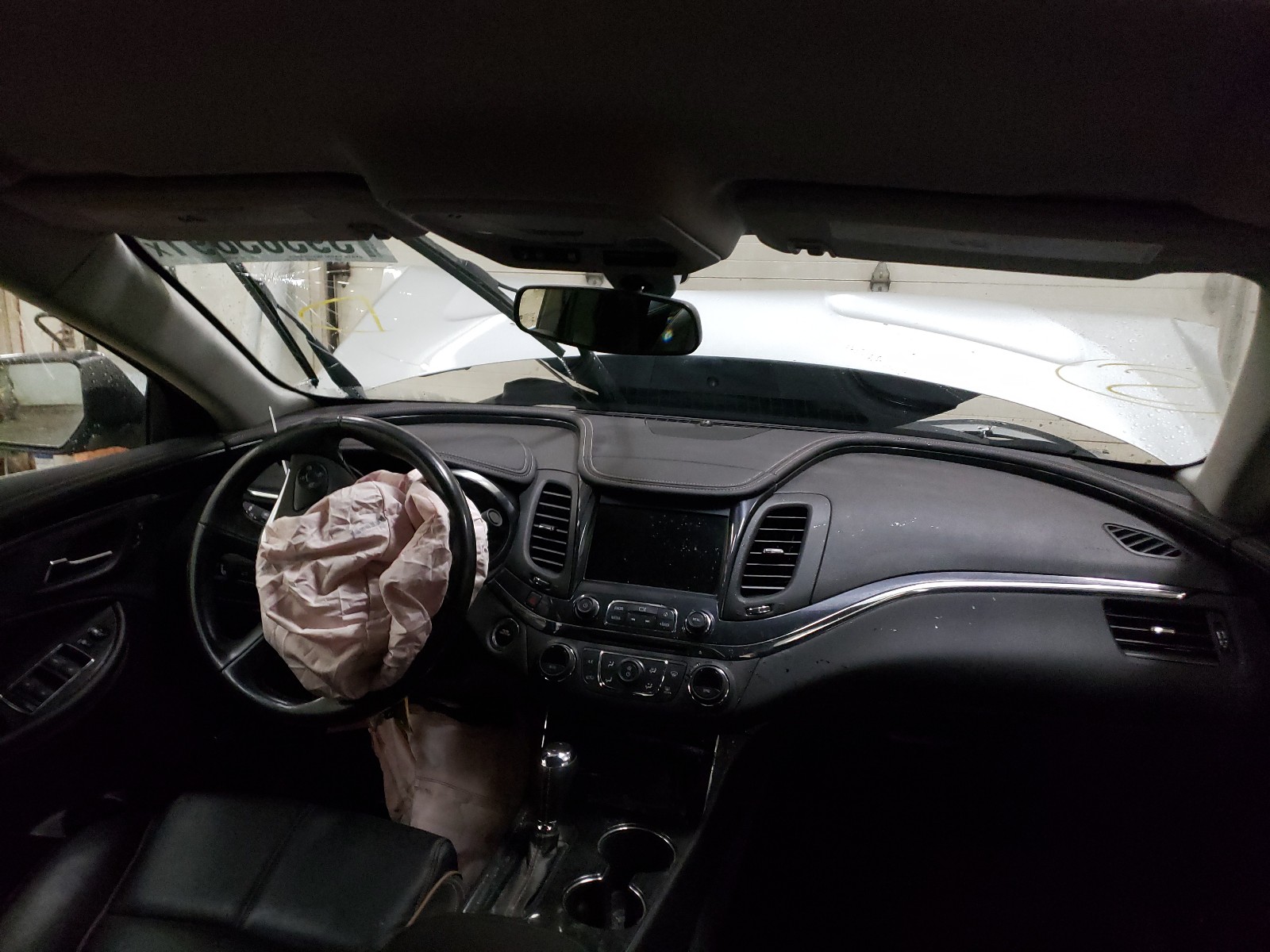 Photo 9 from auction – 2019 CHEVROLET IMPALA PRE with VIN 2G1105S36K9142234