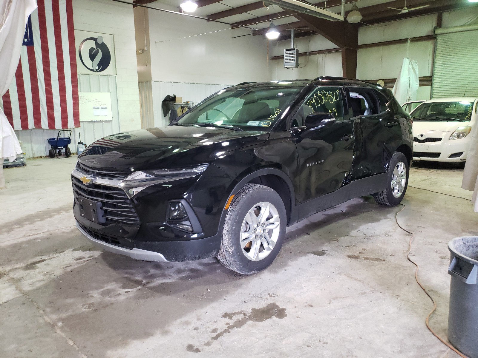 Photo 2 from auction – 2020 CHEVROLET BLAZER 1LT with VIN 3GNKBBRA3LS550159