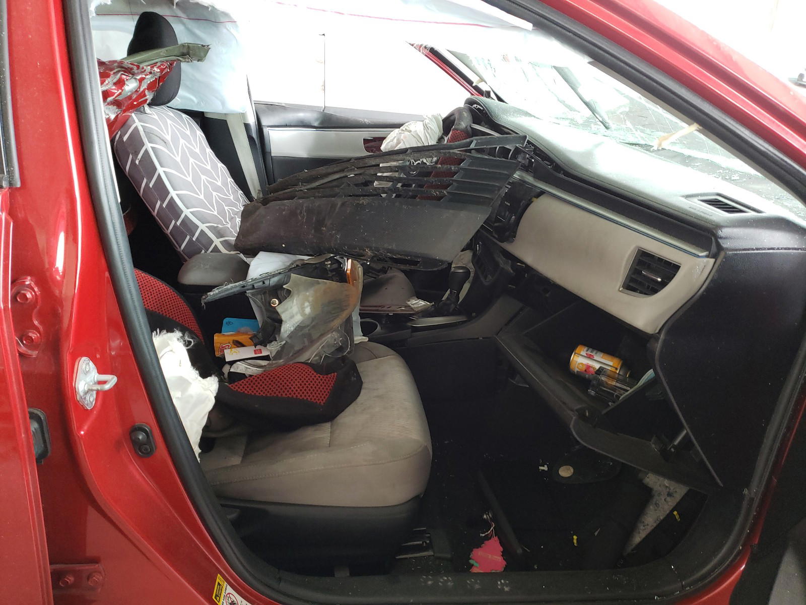 Photo 5 from auction – 2014 TOYOTA COROLLA L with VIN 2T1BURHE3EC089576