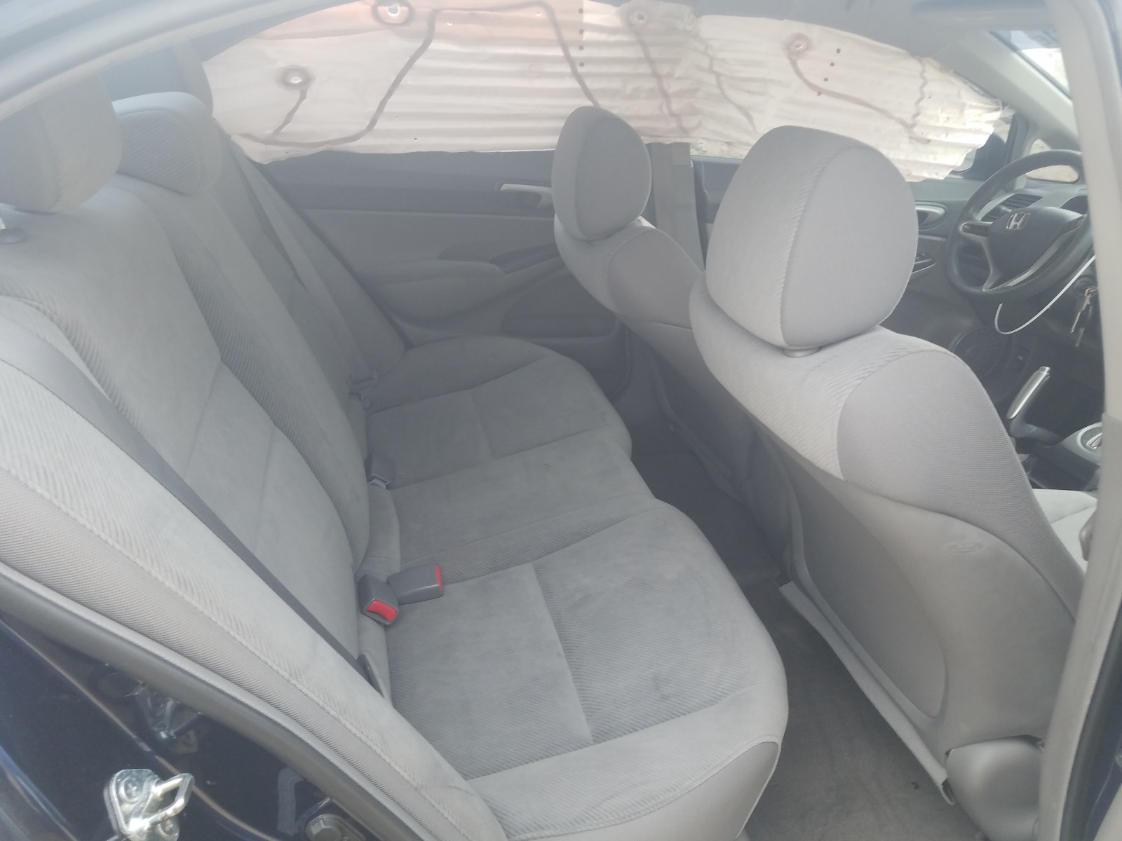 Photo 6 from auction – 2011 HONDA CIVIC LX with VIN 2HGFA1F58BH529695
