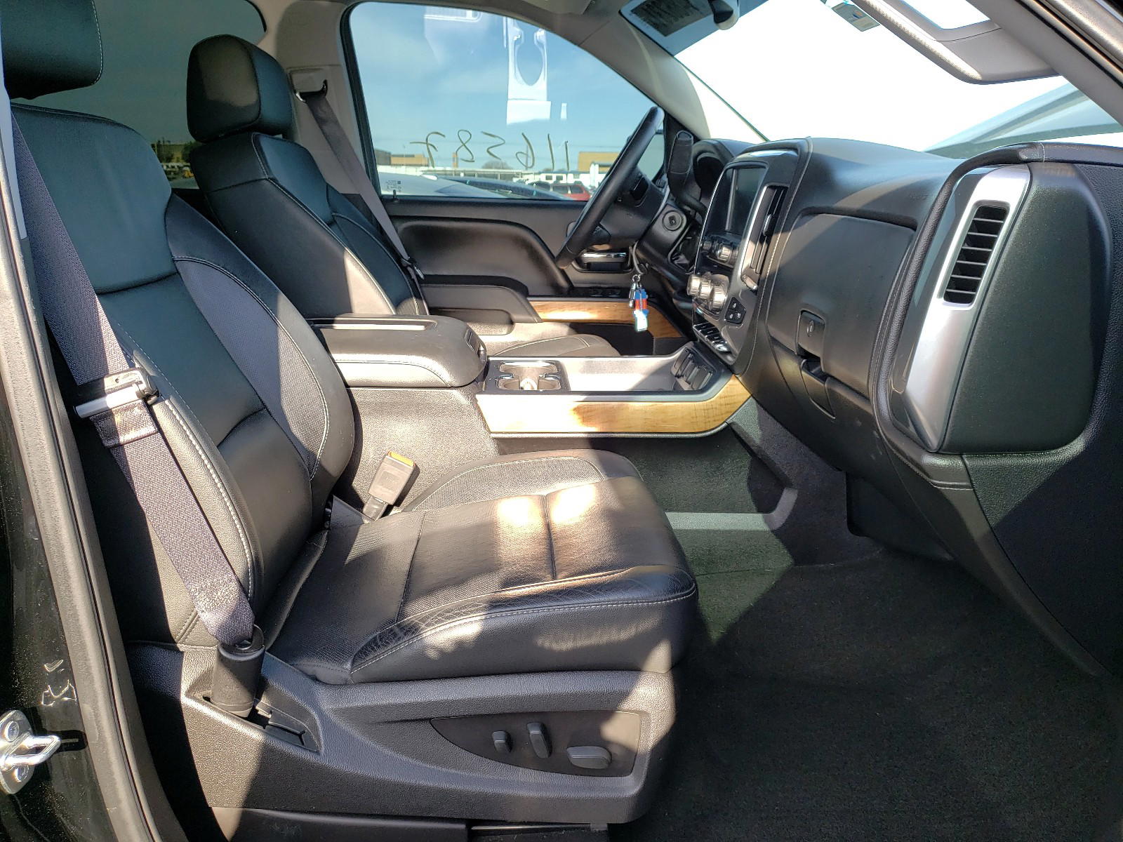 Photo 5 from auction – 2017 CHEVROLET SILVERADO with VIN 3GCUKSEC5HG154625