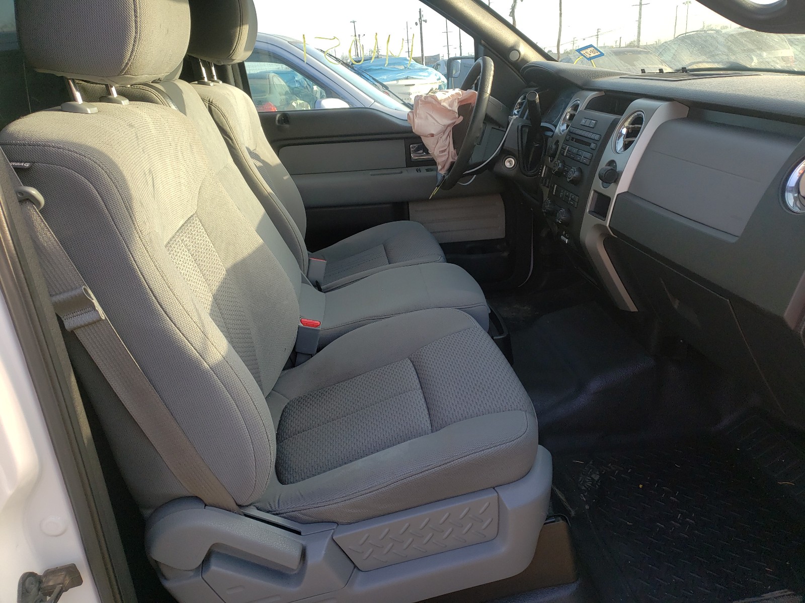 Photo 5 from auction – 2013 FORD F150 SUPER with VIN 1FTFW1CT8DFC13480