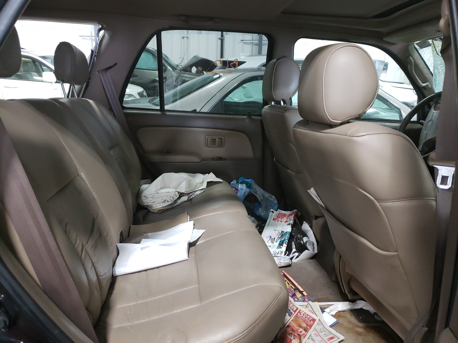 Photo 6 from auction – 1999 TOYOTA 4RUNNER LI with VIN JT3GN87R8X0124955