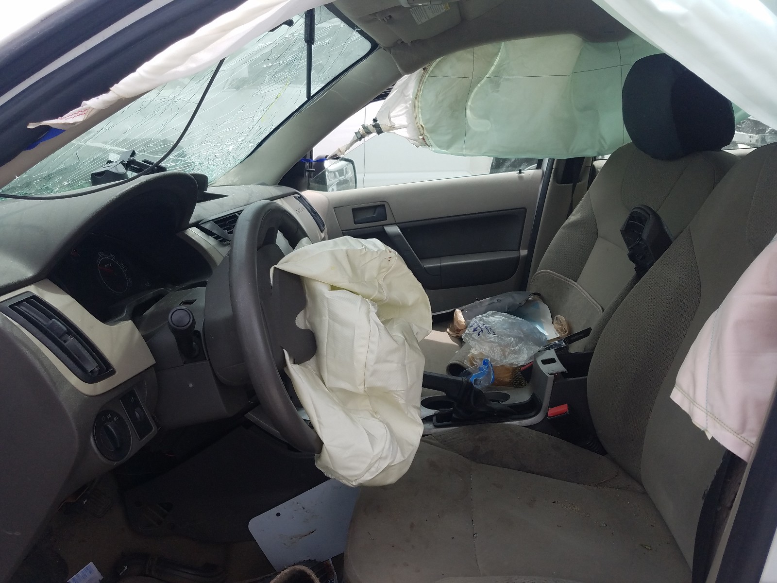 Photo 5 from auction – 2008 FORD FOCUS S/SE with VIN 1FAHP34NX8W142604