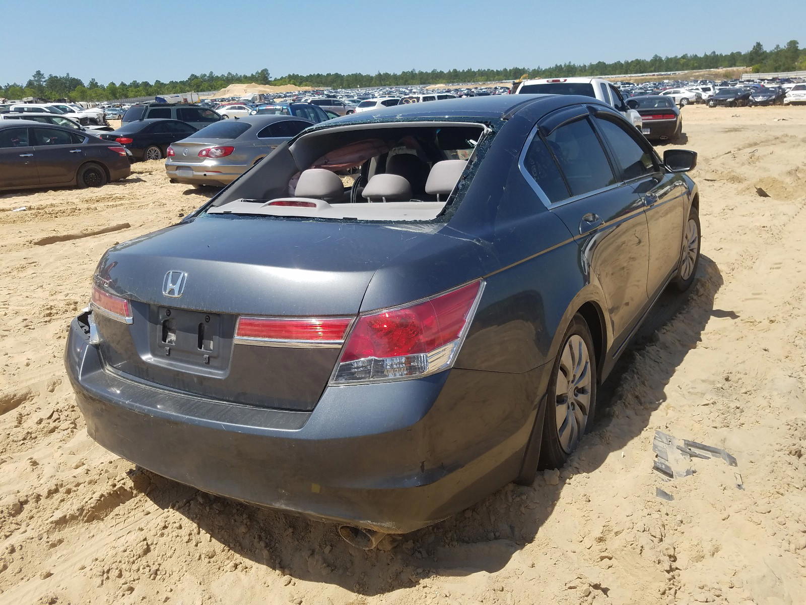 Photo 4 from auction – 2012 HONDA ACCORD with VIN 1HGCP2F30CA215965