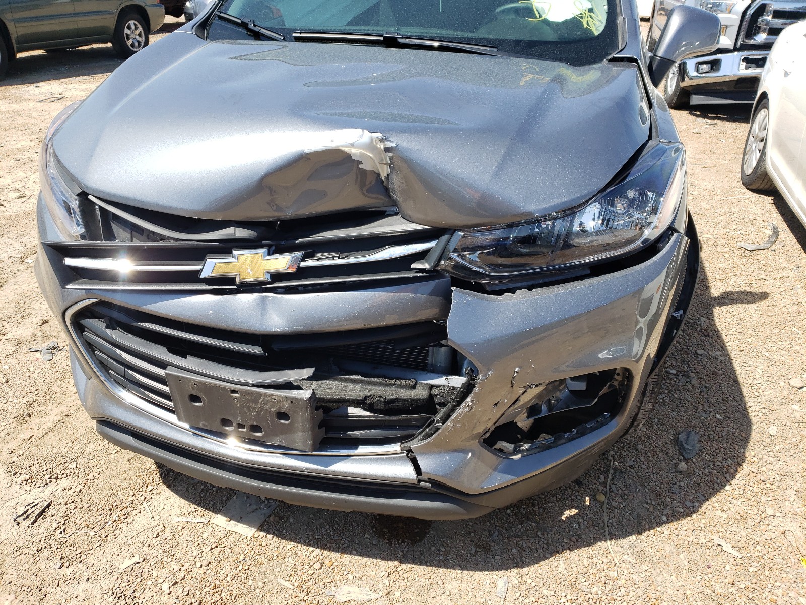 Photo 9 from auction – 2020 CHEVROLET TRAX LS with VIN 3GNCJKSB1LL186375