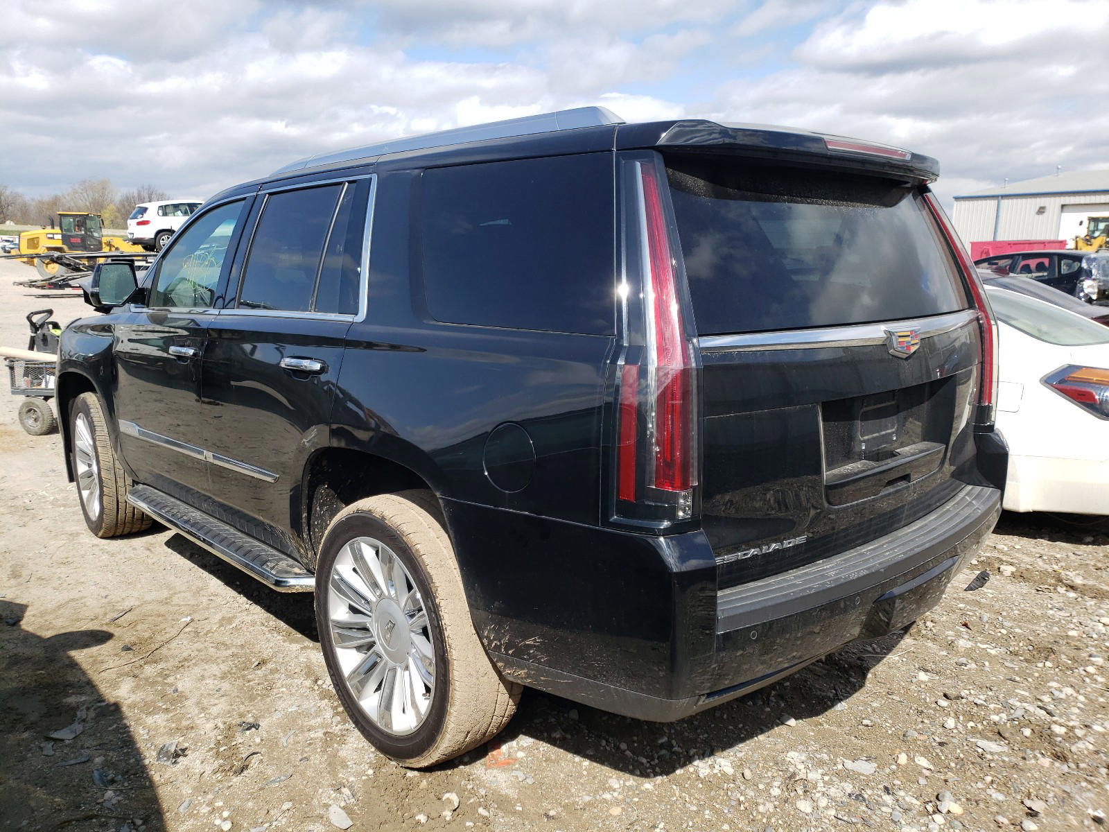 Photo 3 from auction – 2016 CADILLAC ESCALADE with VIN 1GYS4DKJXGR184650