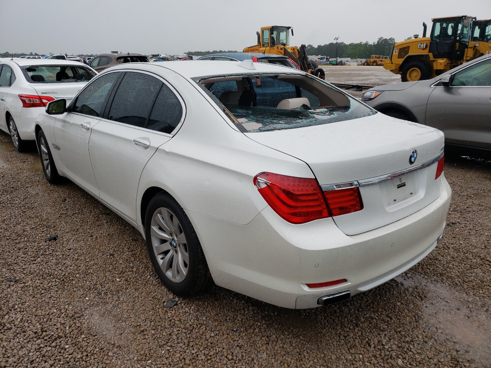 Photo 13 from auction – 2011 BMW 750 I with VIN WBAKA8C57BCY36477