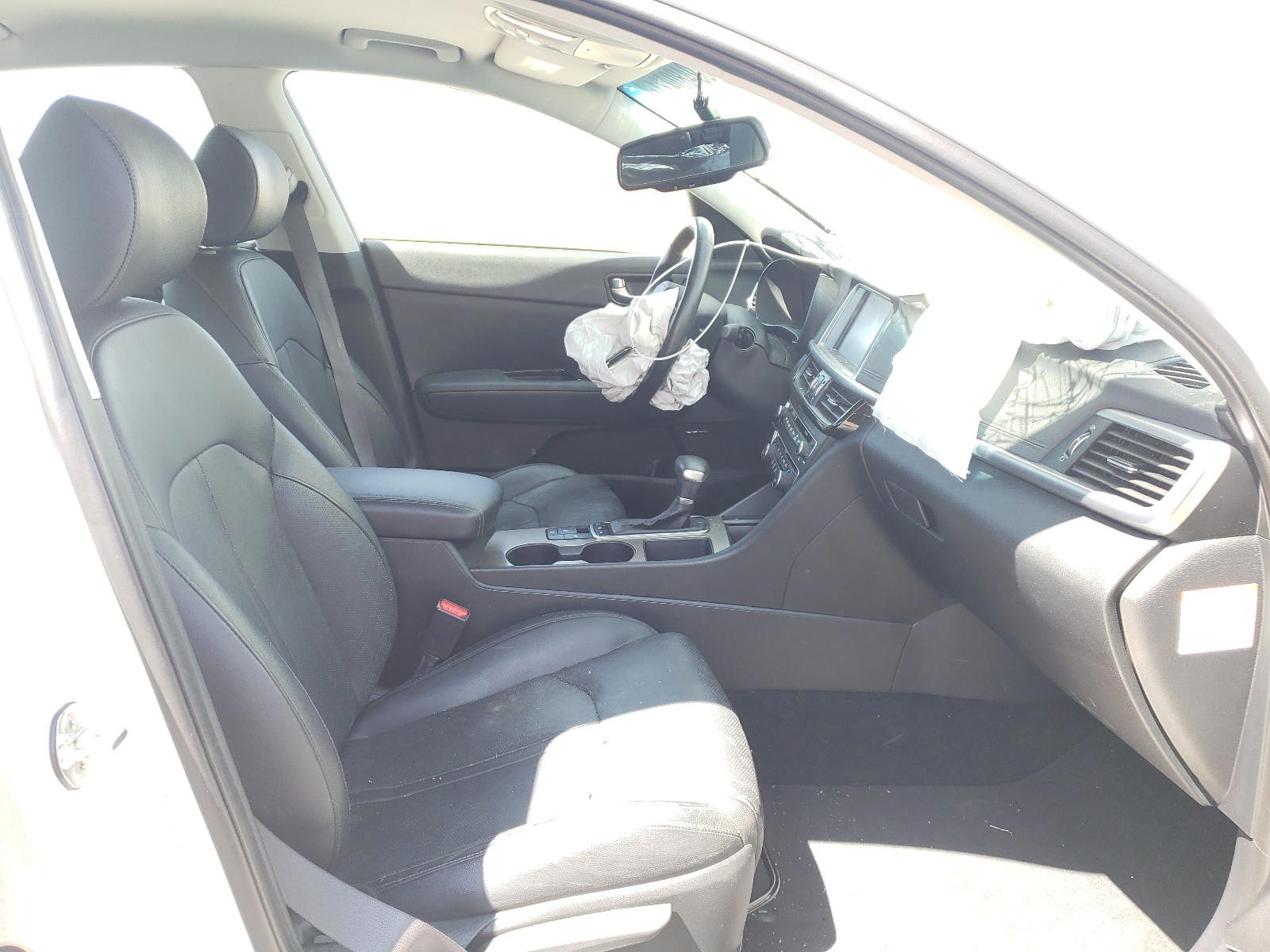 Photo 15 from auction – 2018 KIA OPTIMA PLU with VIN KNAGV4LD4J5022977