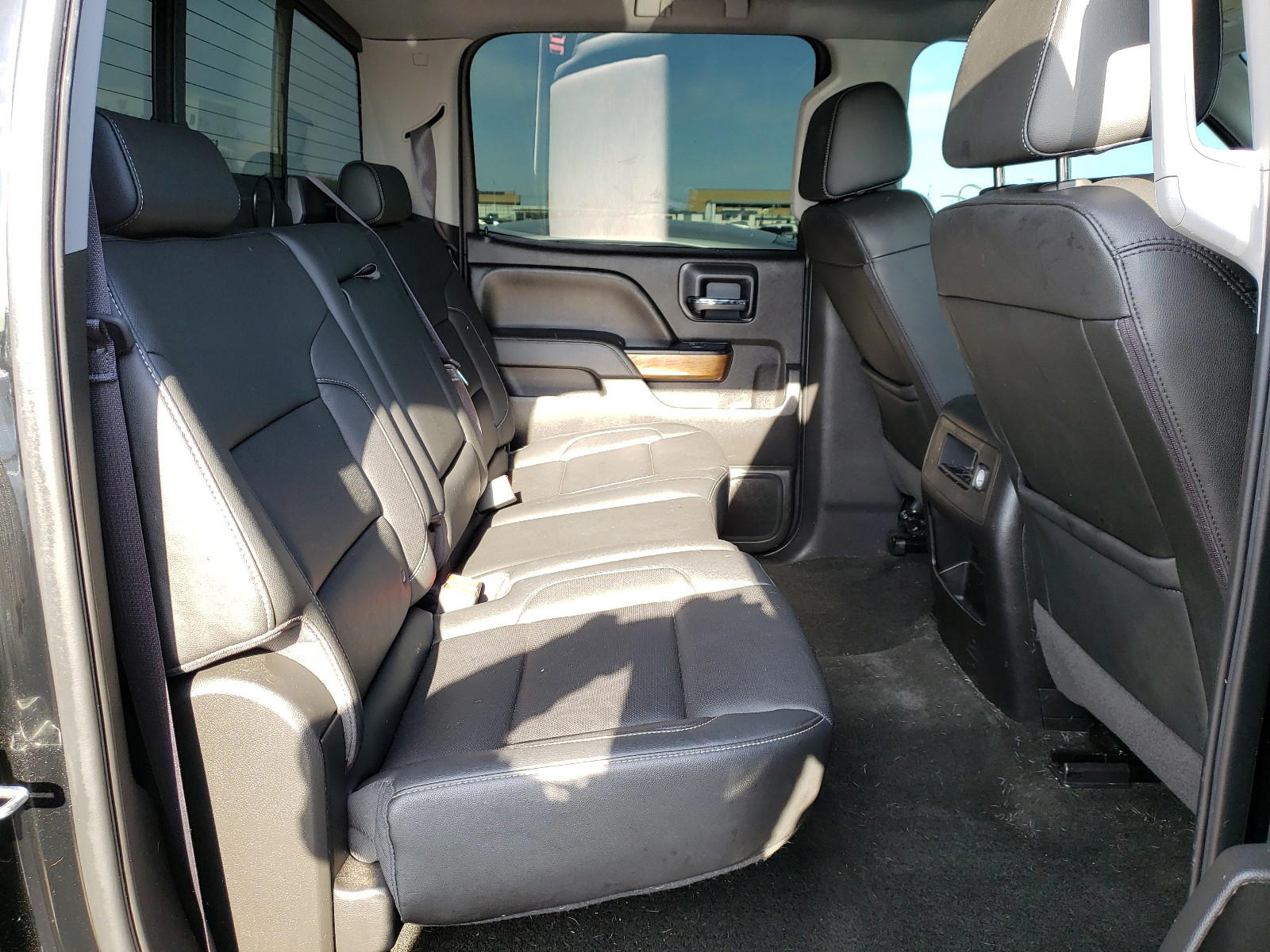 Photo 6 from auction – 2017 CHEVROLET SILVERADO with VIN 3GCUKSEC5HG154625