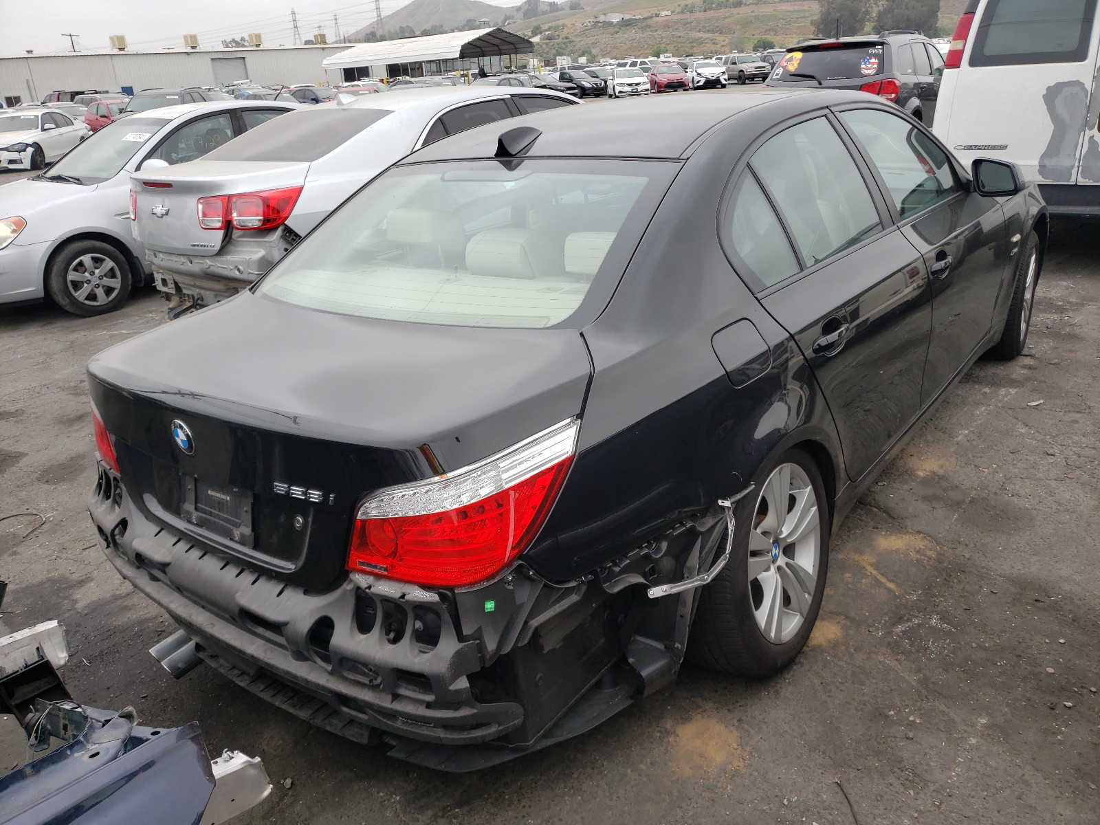 Photo 4 from auction – 2010 BMW 528 XI with VIN WBANV1C5XAC445413