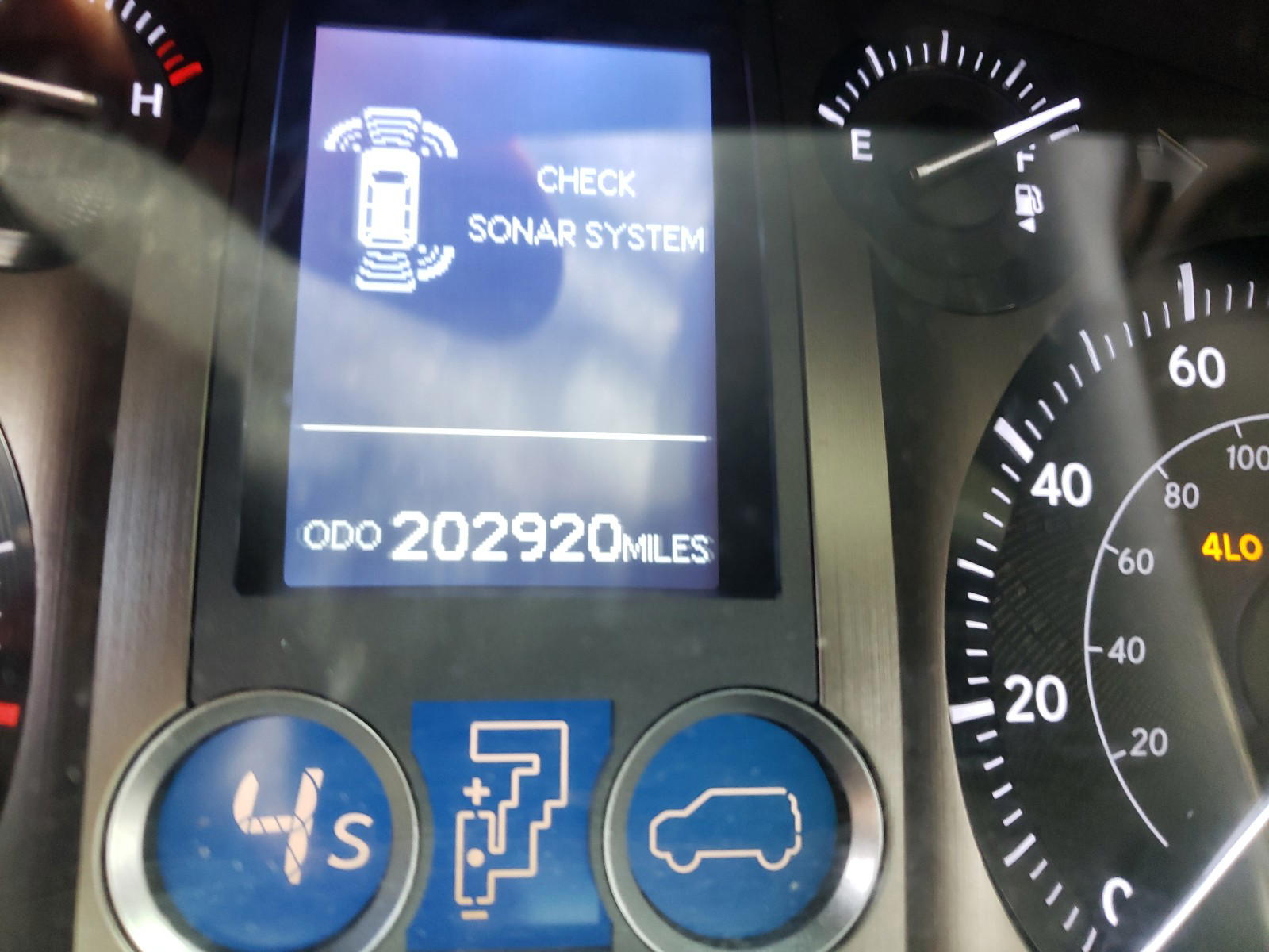 Photo 8 from auction – 2011 LEXUS GX 460 with VIN JTJBM7FX1B5026975