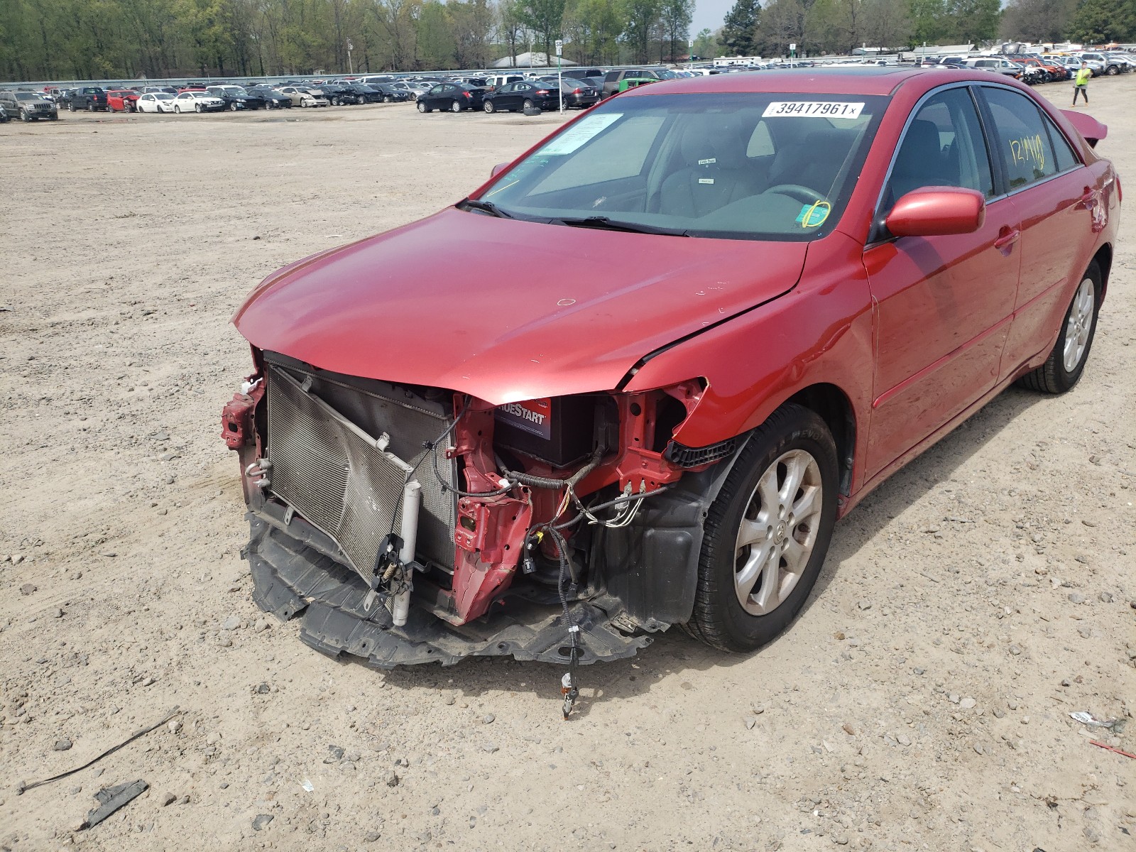 Фото 2 с аукциона – 2011 TOYOTA CAMRY BASE с VIN 4T4BF3EK3BR130225
