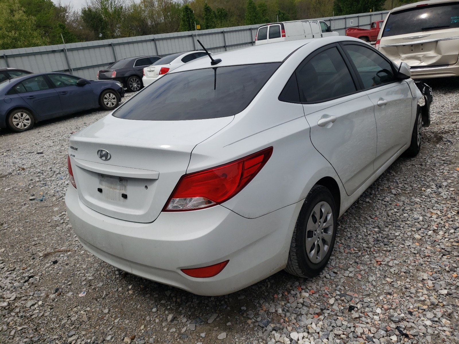 Photo 4 from auction – 2017 HYUNDAI ACCENT SE with VIN KMHCT4AE2HU390671