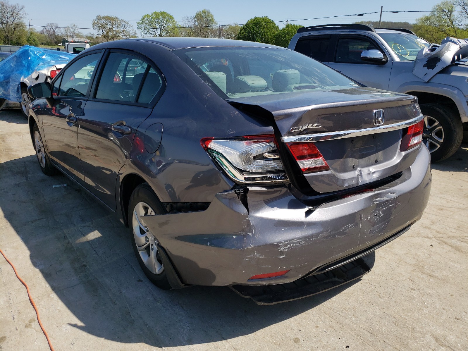 Photo 3 from auction – 2015 HONDA CIVIC LX with VIN 19XFB2F50FE103177