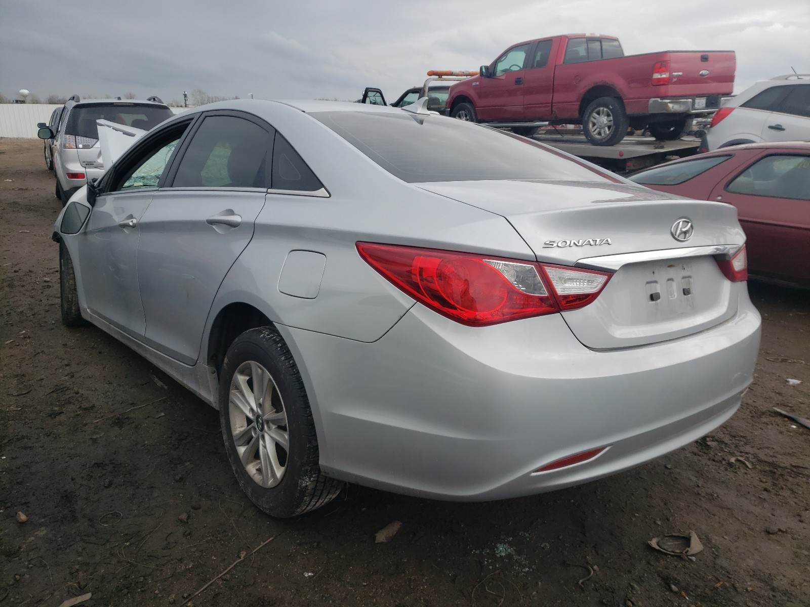 Photo 3 from auction – 2011 HYUNDAI SONATA GLS with VIN 5NPEB4AC3BH189197