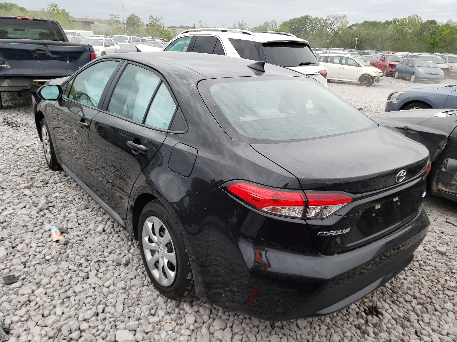 Photo 3 from auction – 2021 TOYOTA COROLLA LE with VIN 5YFEPMAE2MP173856