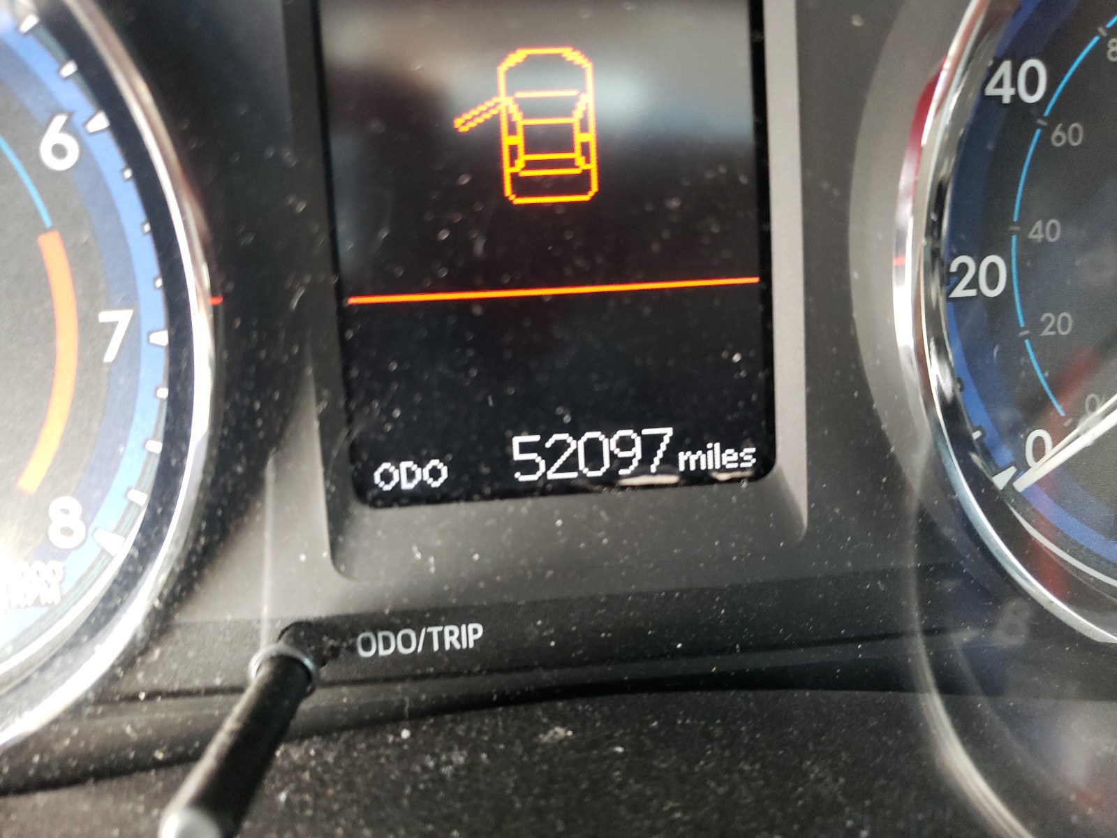 Photo 8 from auction – 2017 TOYOTA COROLLA L with VIN 2T1BURHE6HC875540