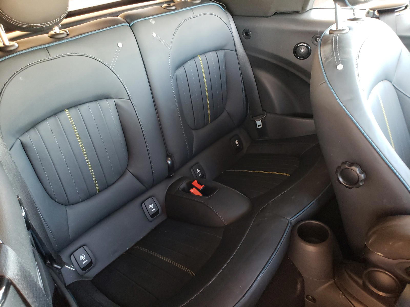 Photo 6 from auction – 2021 MINI COOPER S with VIN WMWWJ5C06M3M46154