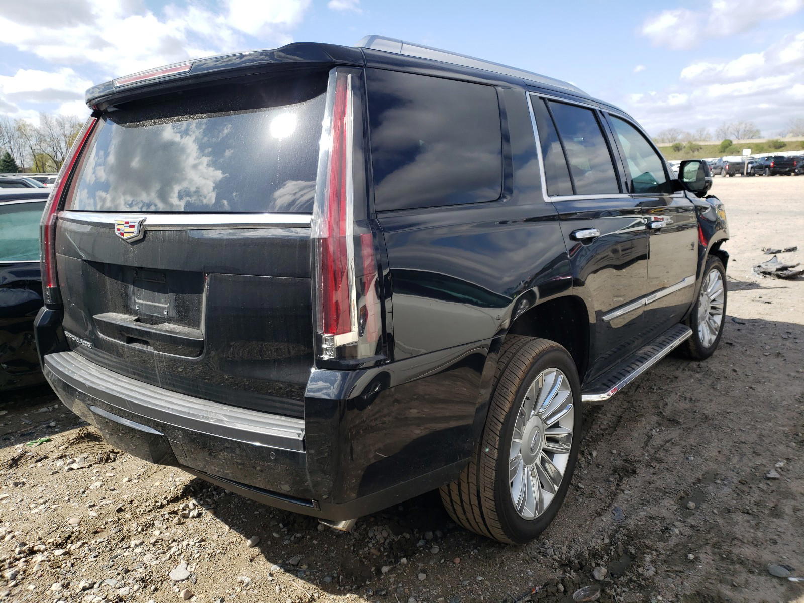Photo 4 from auction – 2016 CADILLAC ESCALADE with VIN 1GYS4DKJXGR184650