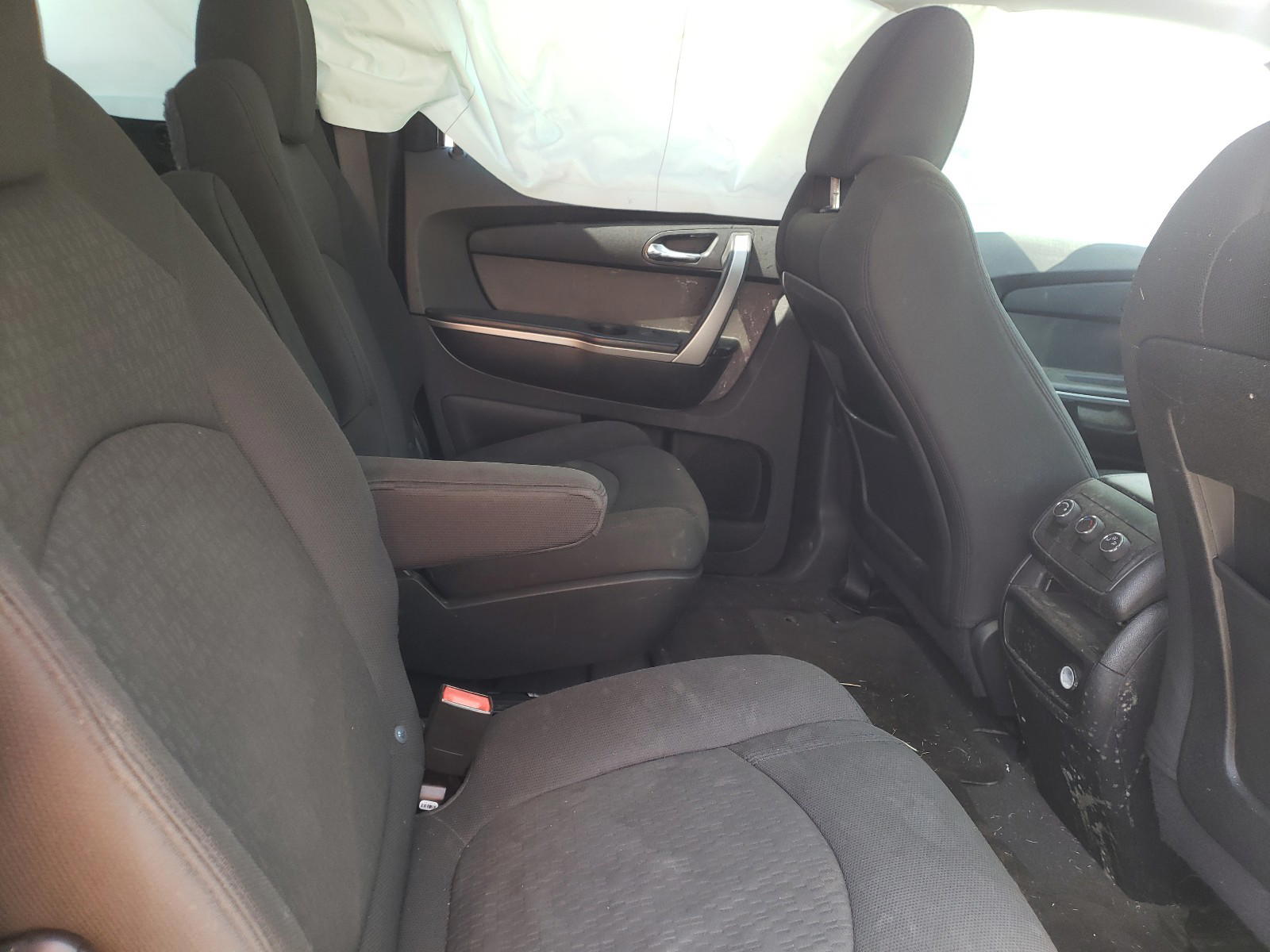 Photo 6 from auction – 2010 GMC ACADIA with VIN 1GKLRLED7AJ187382
