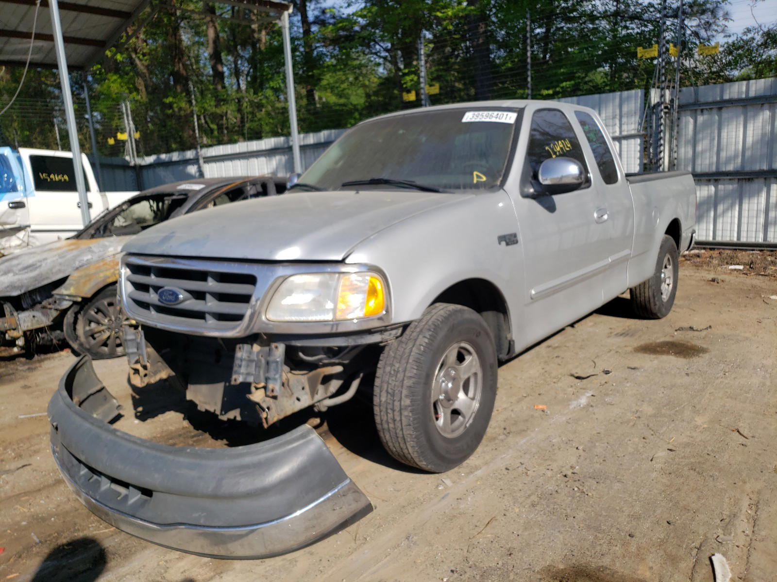 Photo 2 from auction – 2000 FORD F150 with VIN 2FTZX1726YCA71403