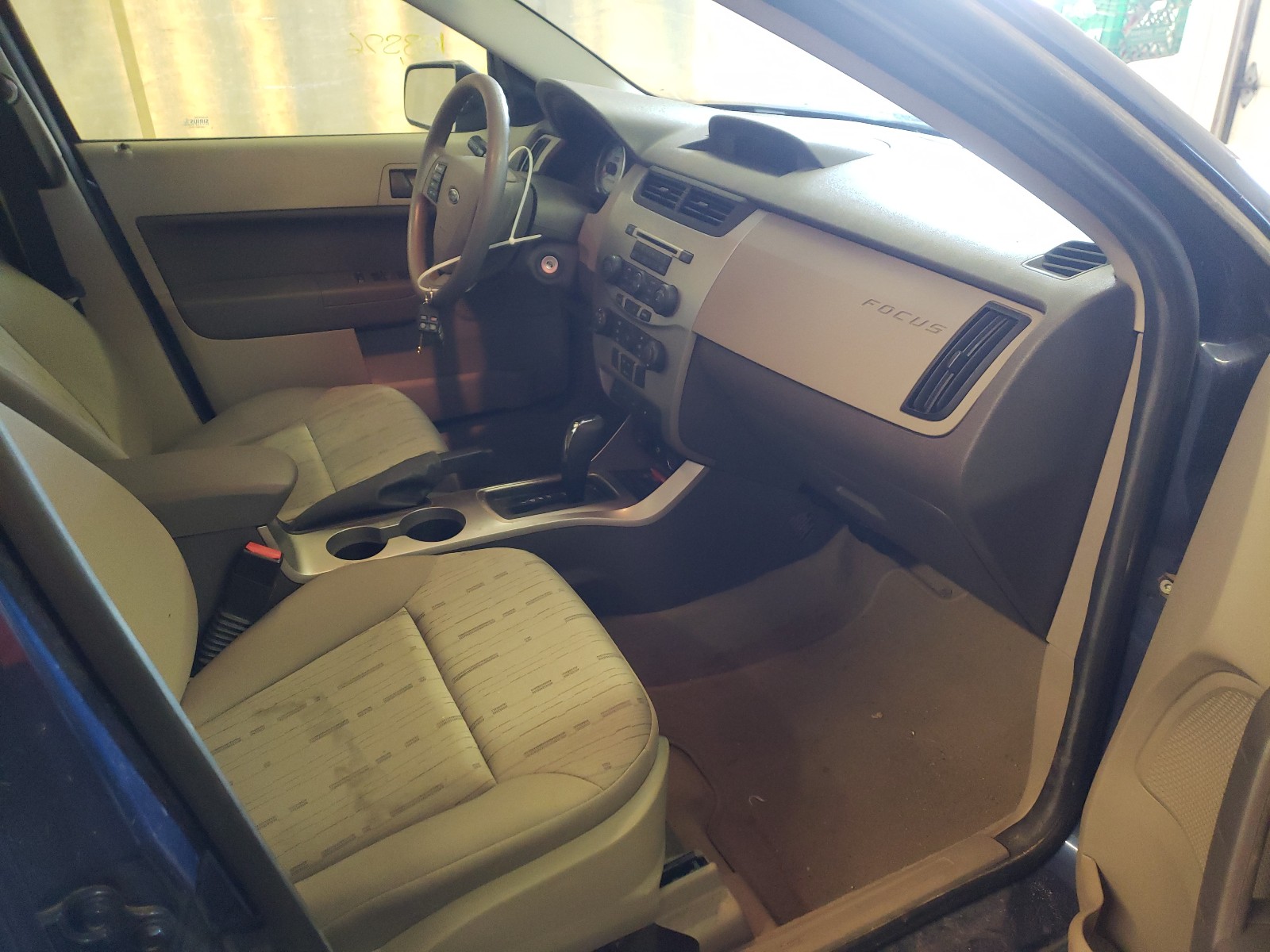 Photo 5 from auction – 2009 FORD FOCUS SE with VIN 1FAHP35N99W257226
