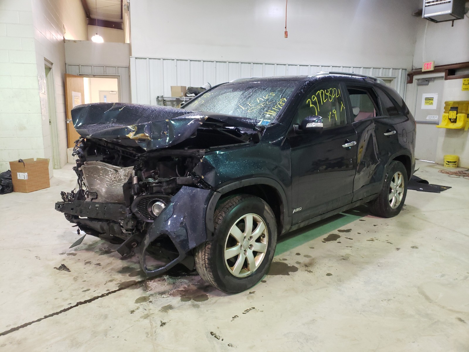 Photo 2 from auction – 2013 KIA SORENTO LX with VIN 5XYKTCA60DG401407
