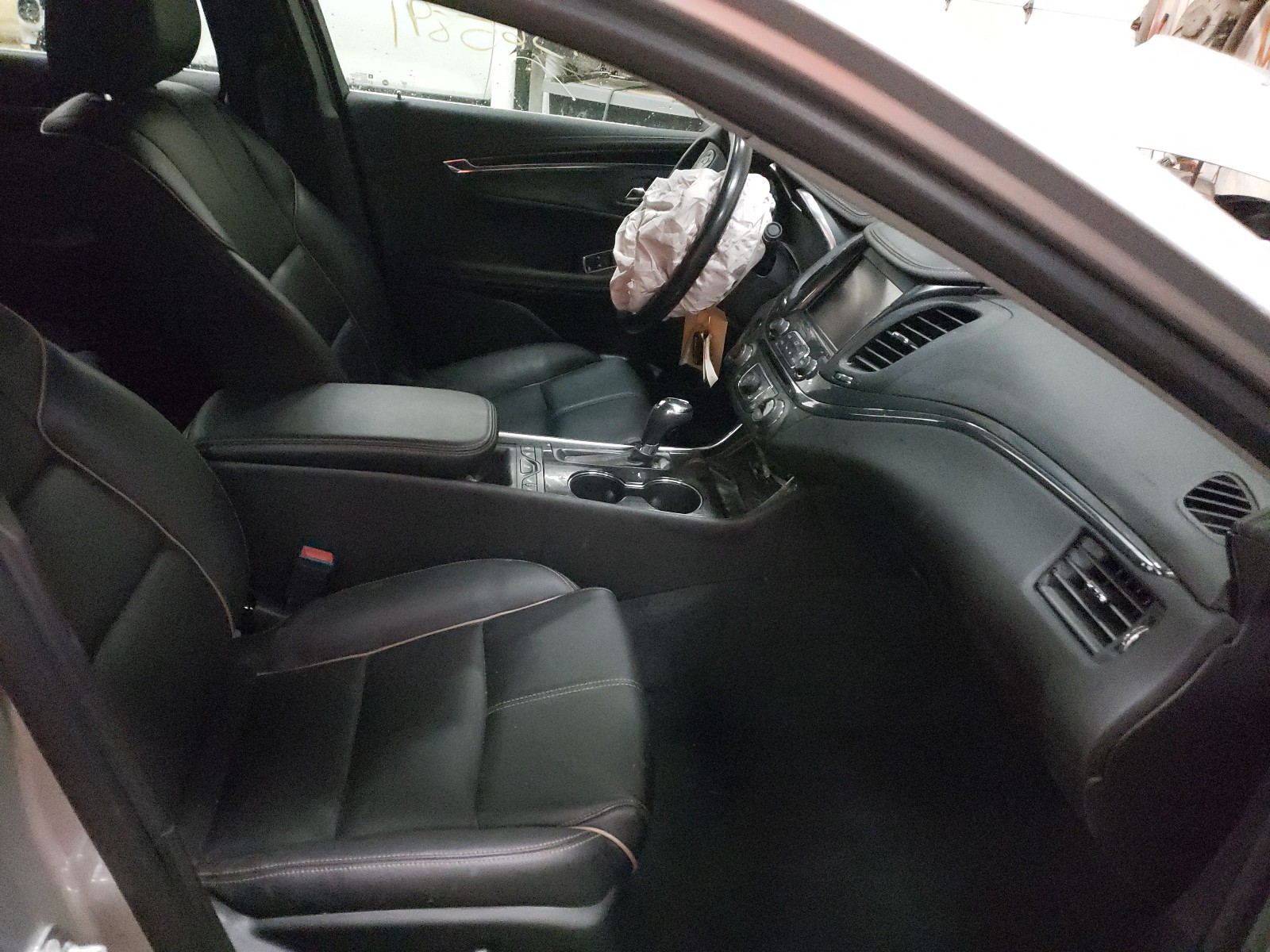 Photo 5 from auction – 2019 CHEVROLET IMPALA PRE with VIN 2G1105S36K9142234