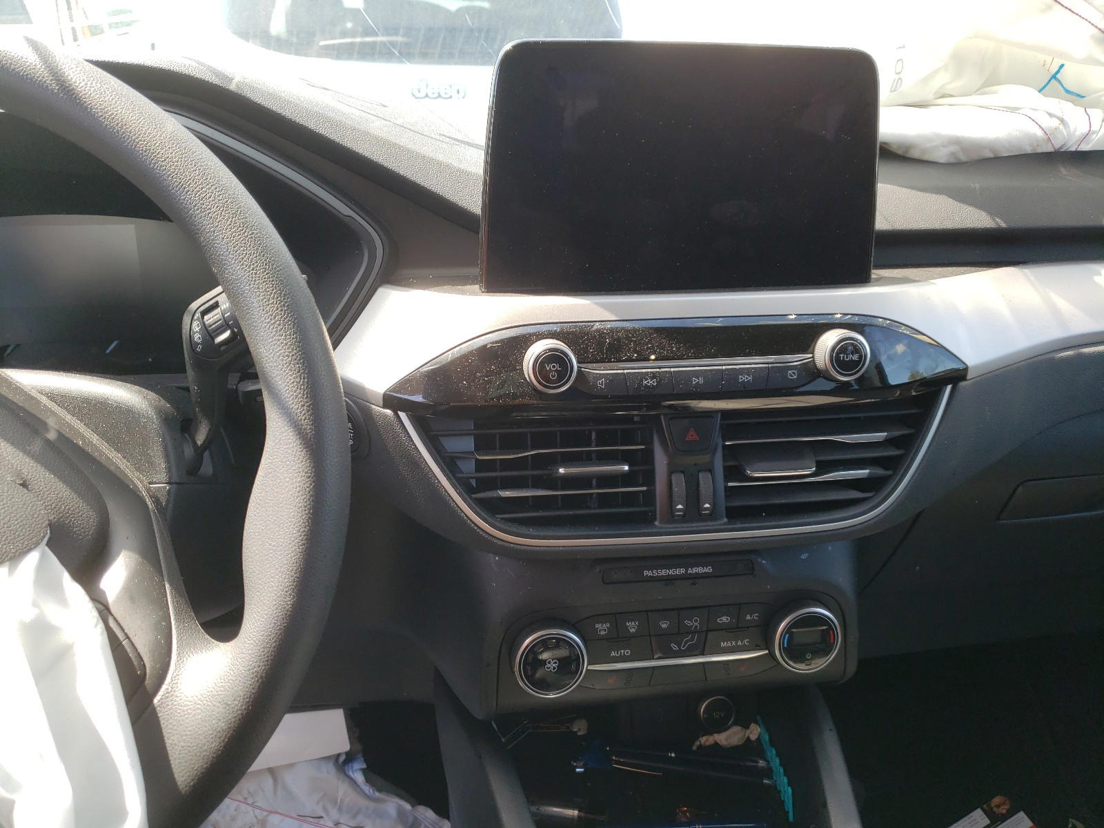 Photo 9 from auction – 2020 FORD ESCAPE SE with VIN 1FMCU0G62LUA08444