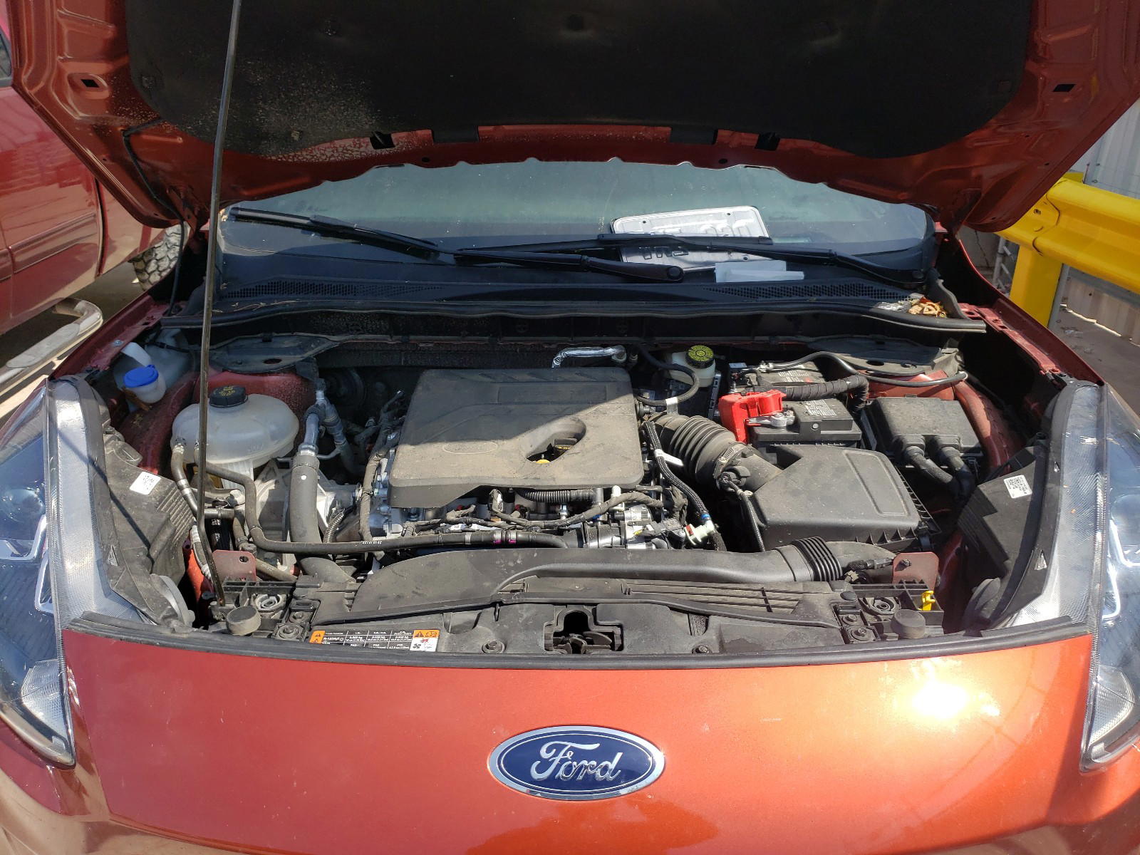 Photo 7 from auction – 2020 FORD ESCAPE SE with VIN 1FMCU9G68LUA68006