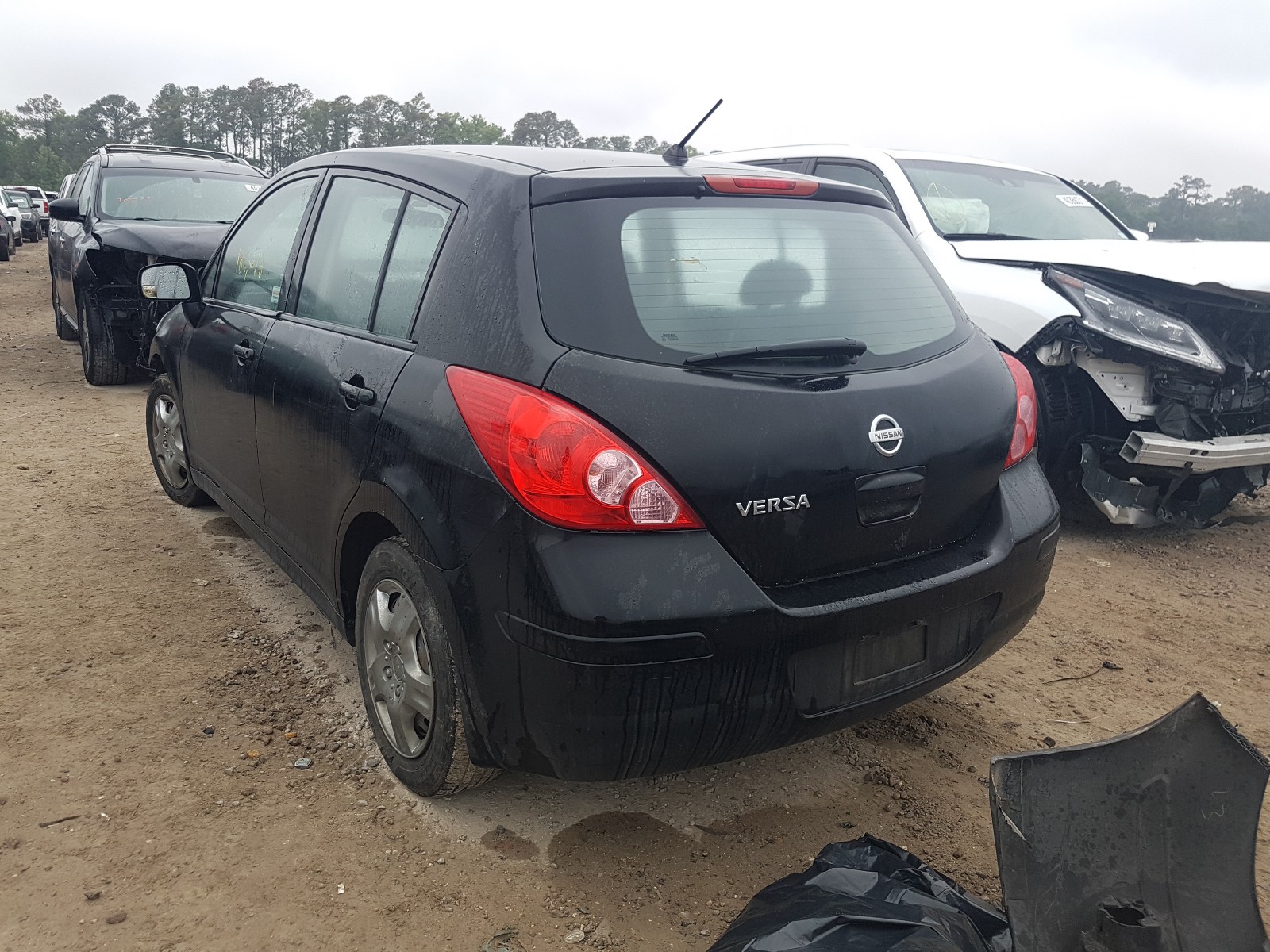 Photo 3 from auction – 2010 NISSAN VERSA S with VIN 3N1BC1CP3AL421216