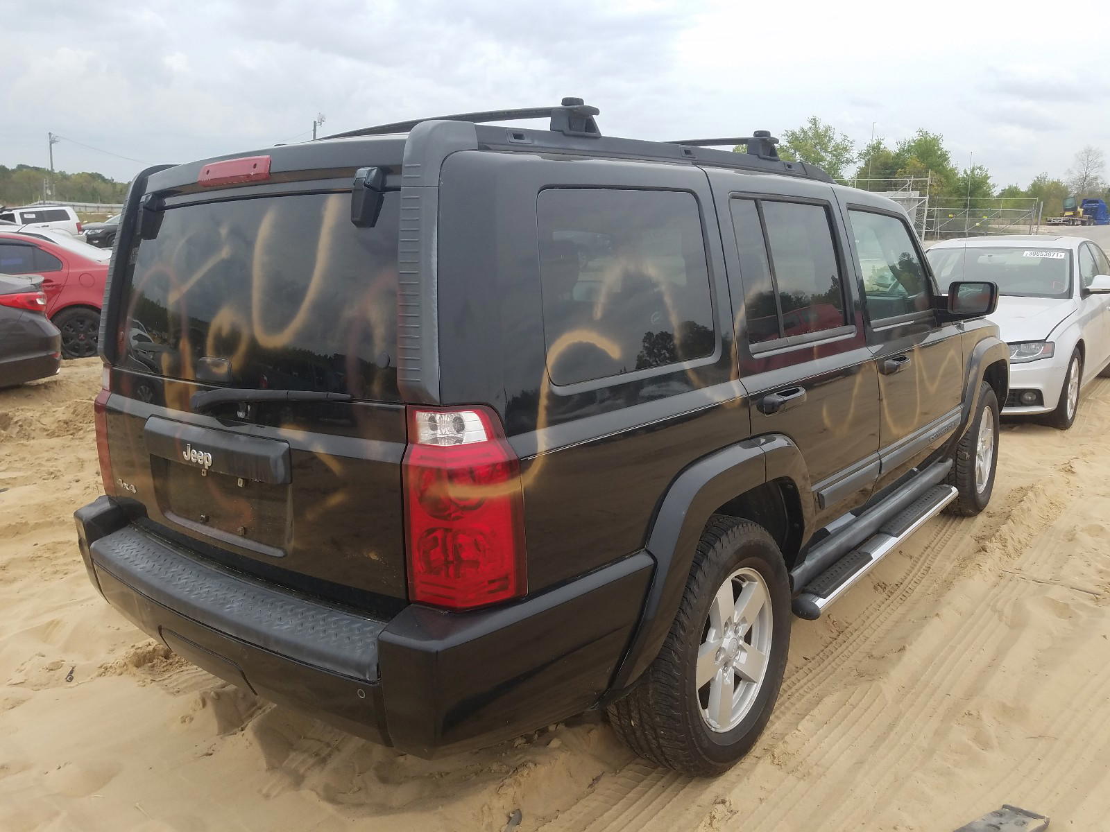 Photo 4 from auction – 2008 JEEP COMMANDER with VIN 1J8HH48KX8C167381