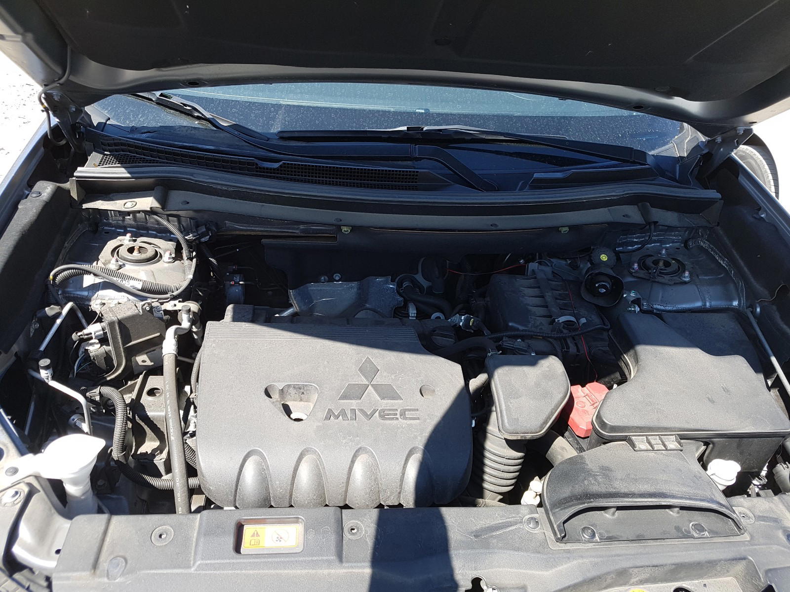 Photo 7 from auction – 2018 MITSUBISHI OUTLANDER with VIN JA4AD3A34JZ018723