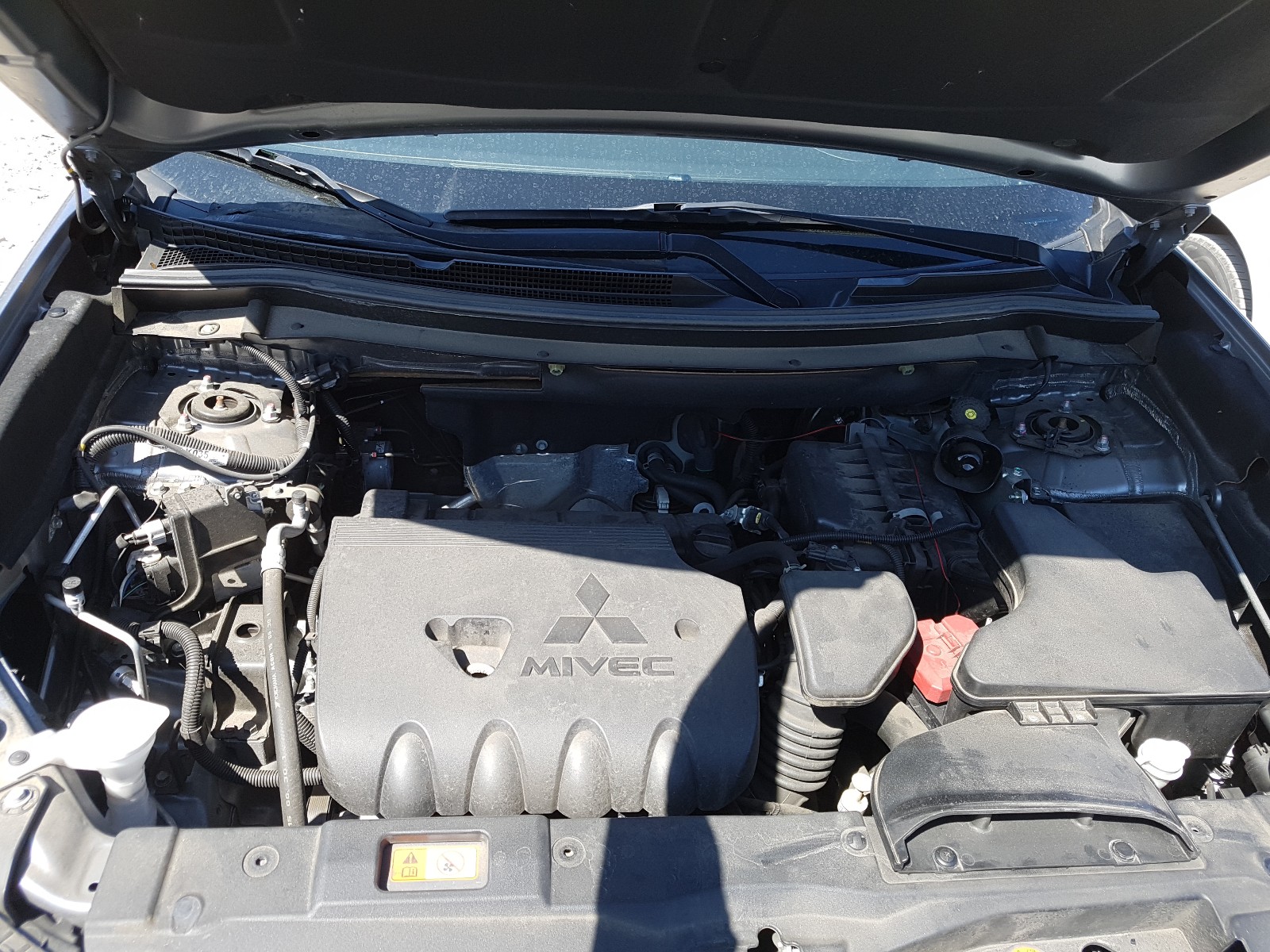 Zdjęcie 7 z aukcji – 2018 MITSUBISHI OUTLANDER z VIN JA4AD3A34JZ018723