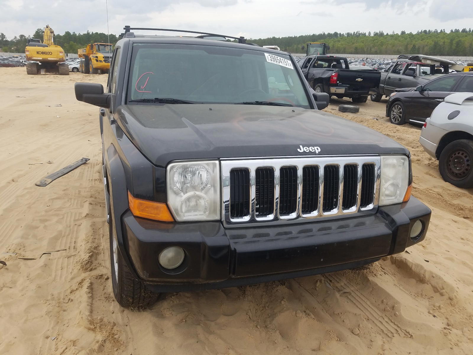 Photo 9 from auction – 2008 JEEP COMMANDER with VIN 1J8HH48KX8C167381
