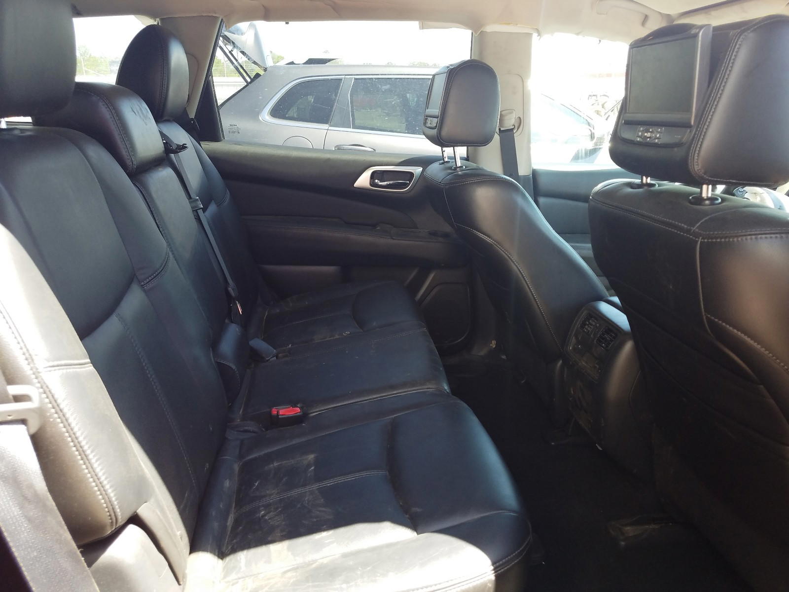 Photo 6 from auction – 2013 NISSAN PATHFINDER with VIN 5N1AR2MN8DC619473