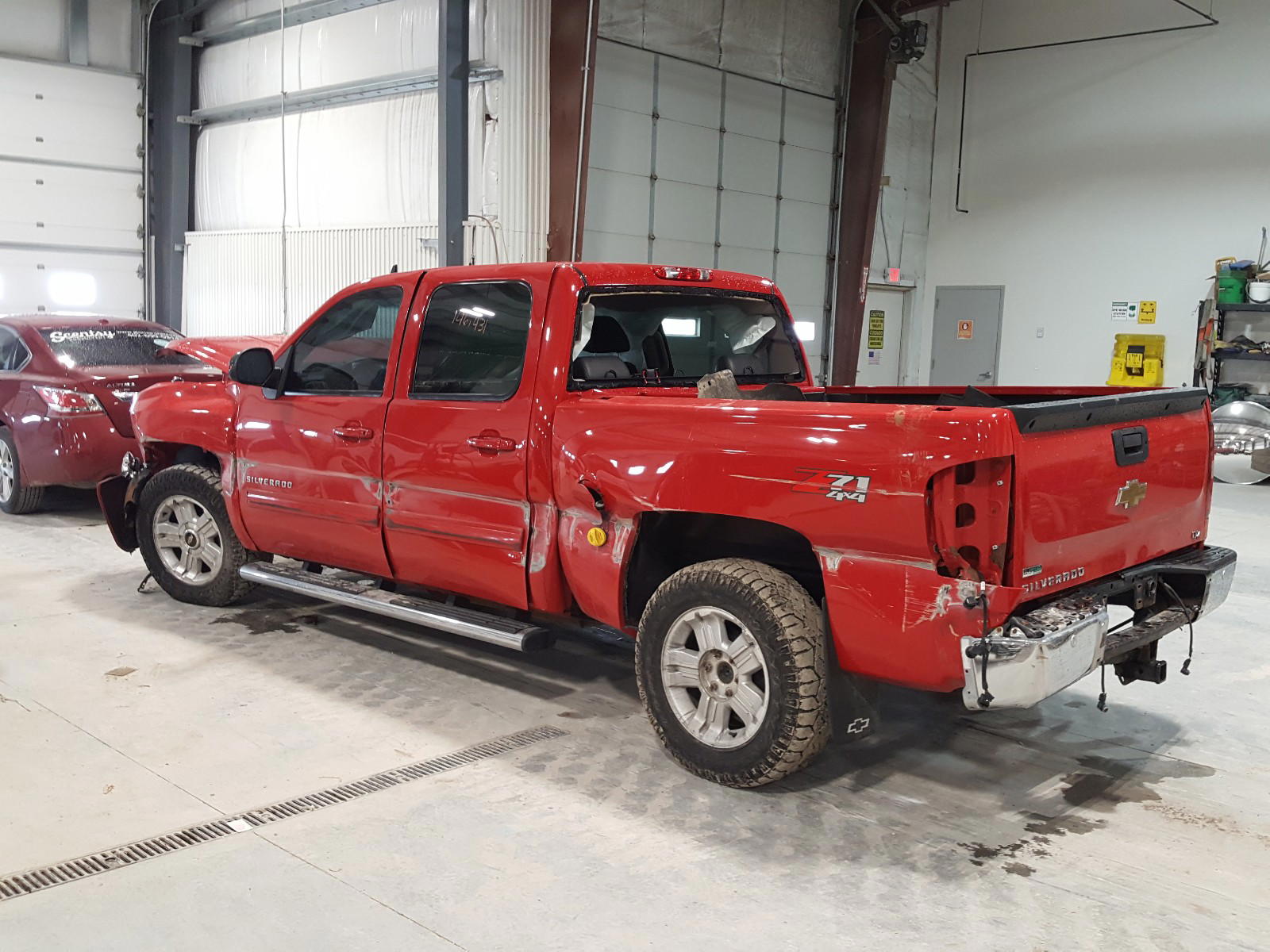 Photo 3 from auction – 2011 CHEVROLET SILVERADO with VIN 3GCPKTE39BG234763