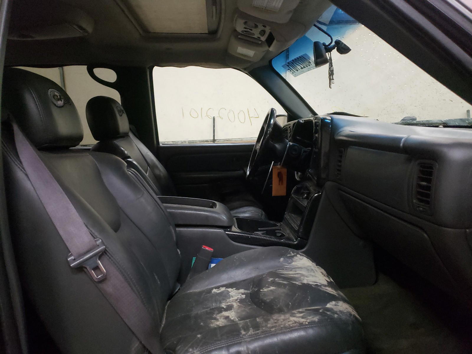 Photo 5 from auction – 2006 CHEVROLET SILVERADO with VIN 2GCEK13TX61345383