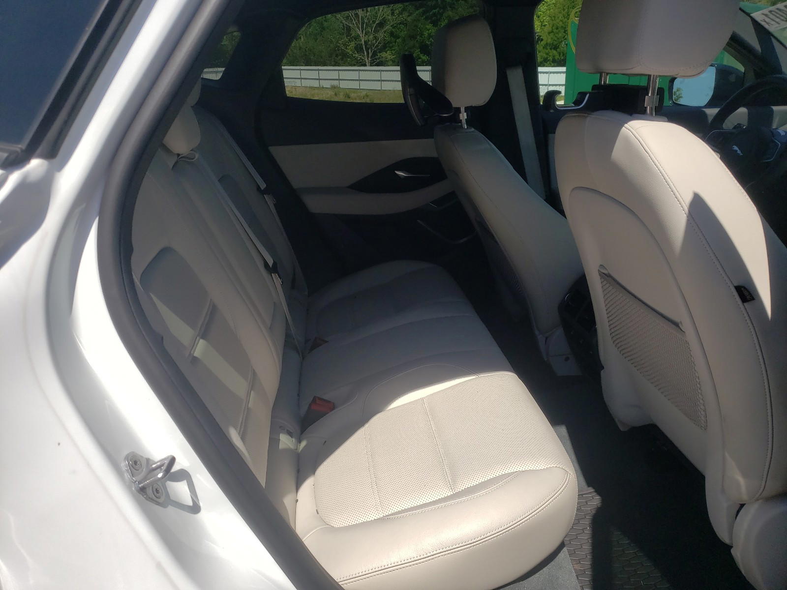 Photo 6 from auction – 2020 JAGUAR E-PACE SE with VIN SADFP2FX2L1004513