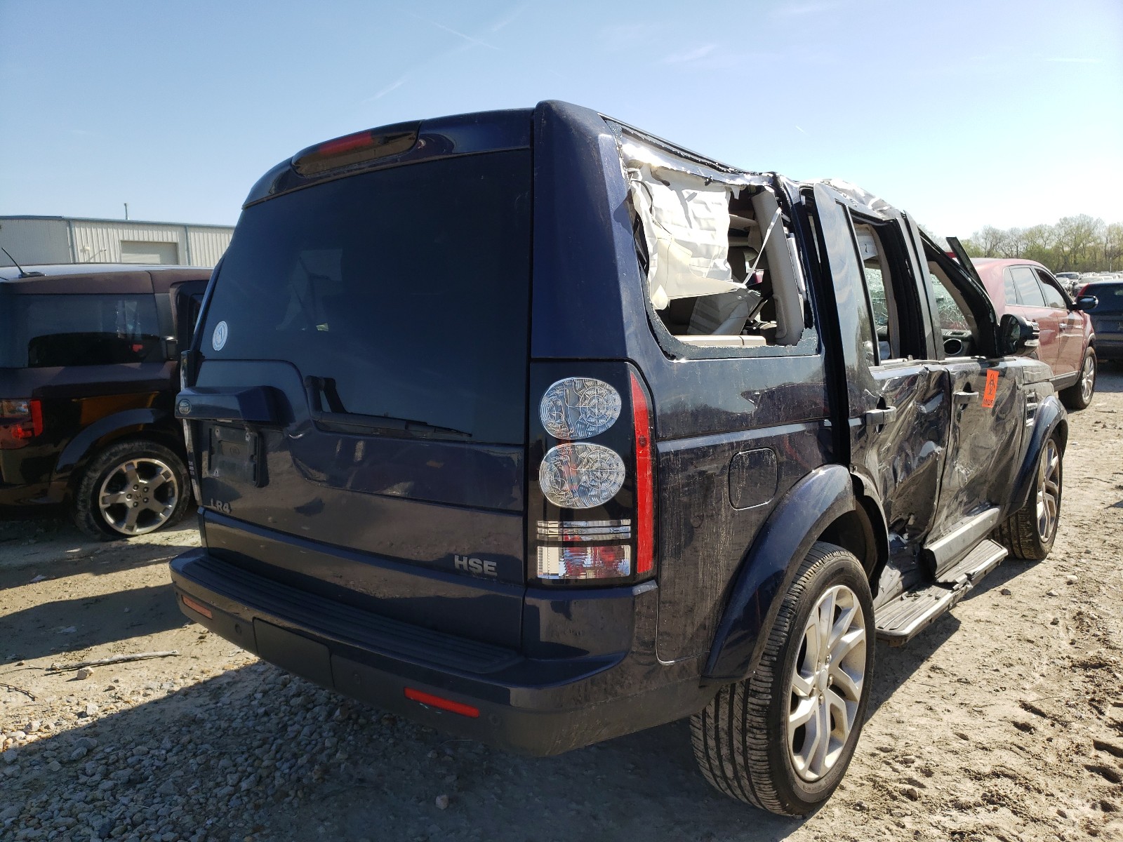 Photo 4 from auction – 2016 LAND ROVER LR4 HSE with VIN SALAG2V63GA818957
