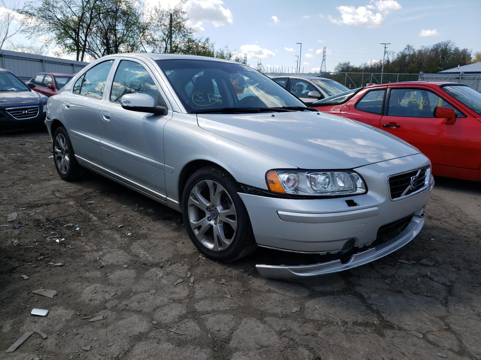 VOLVO S60 2.5T 2009 with VIN YV1RH592992725884 - Photo from auction
