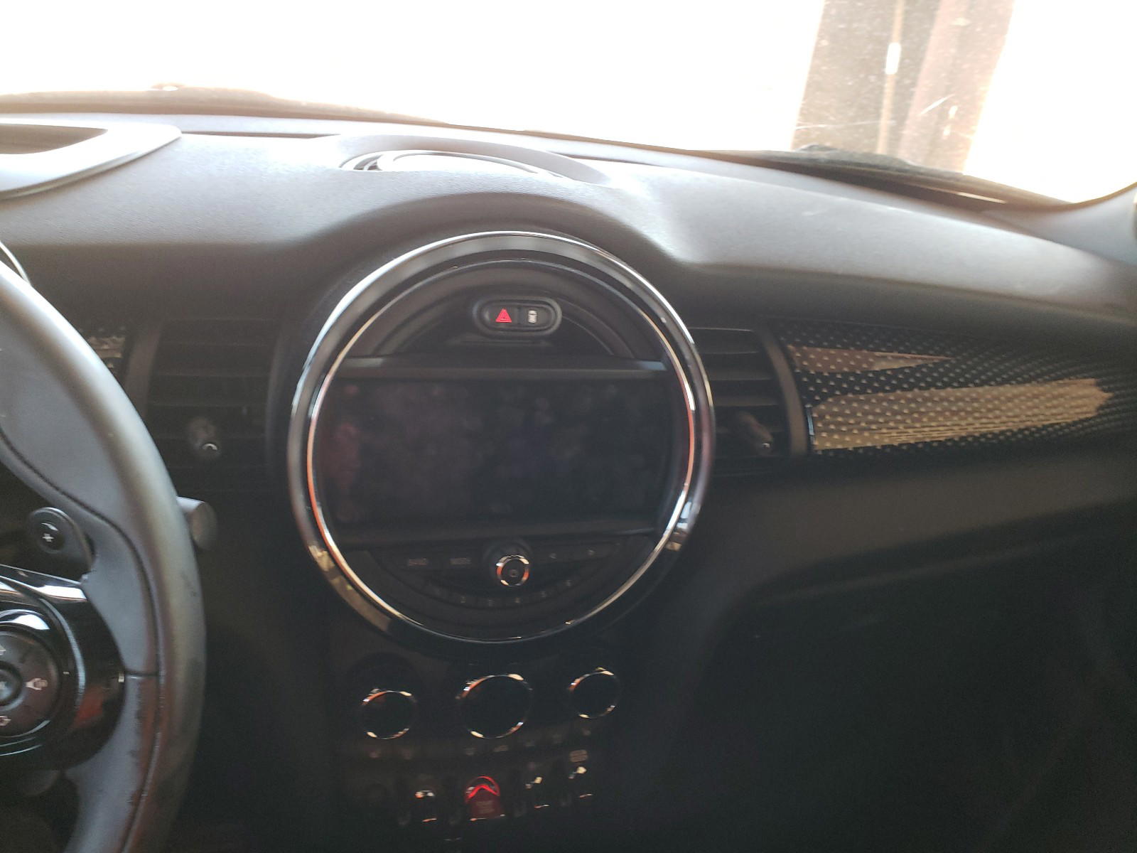 Photo 9 from auction – 2021 MINI COOPER S with VIN WMWWJ5C06M3M46154