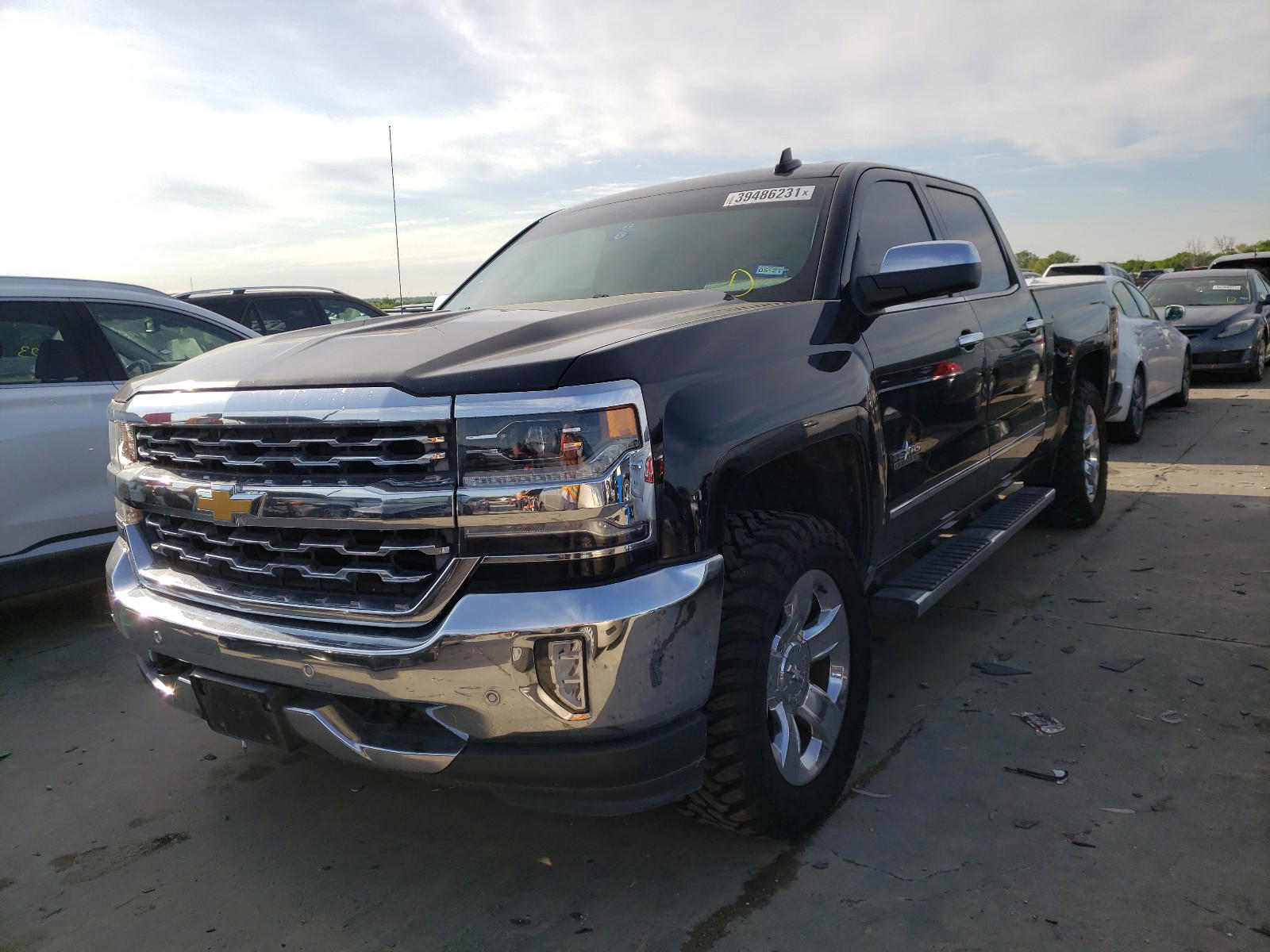 Photo 2 from auction – 2017 CHEVROLET SILVERADO with VIN 3GCUKSEC5HG154625