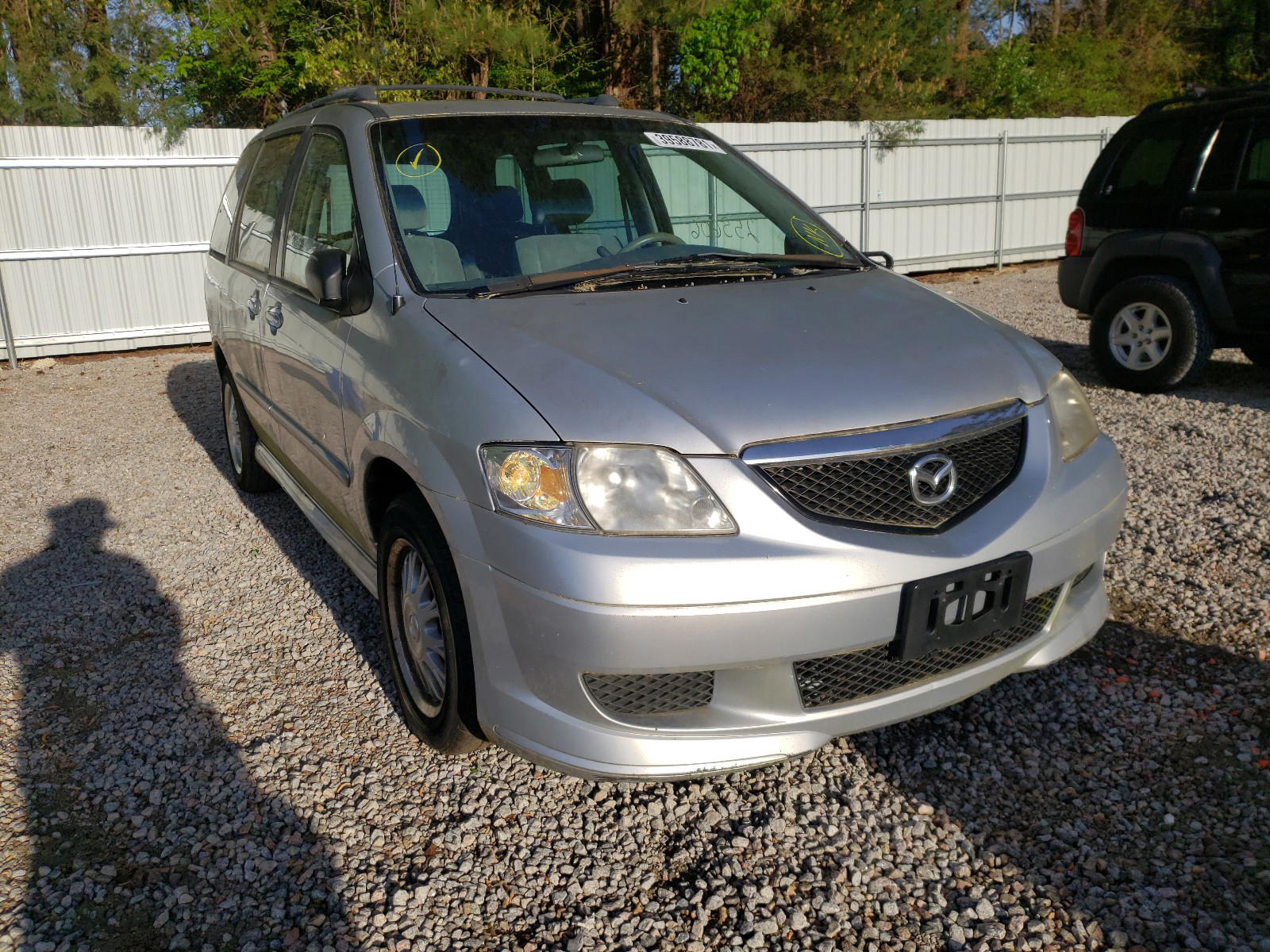 MAZDA MPV 2002 with VIN JM3LW28A520328402 - Photo from auction