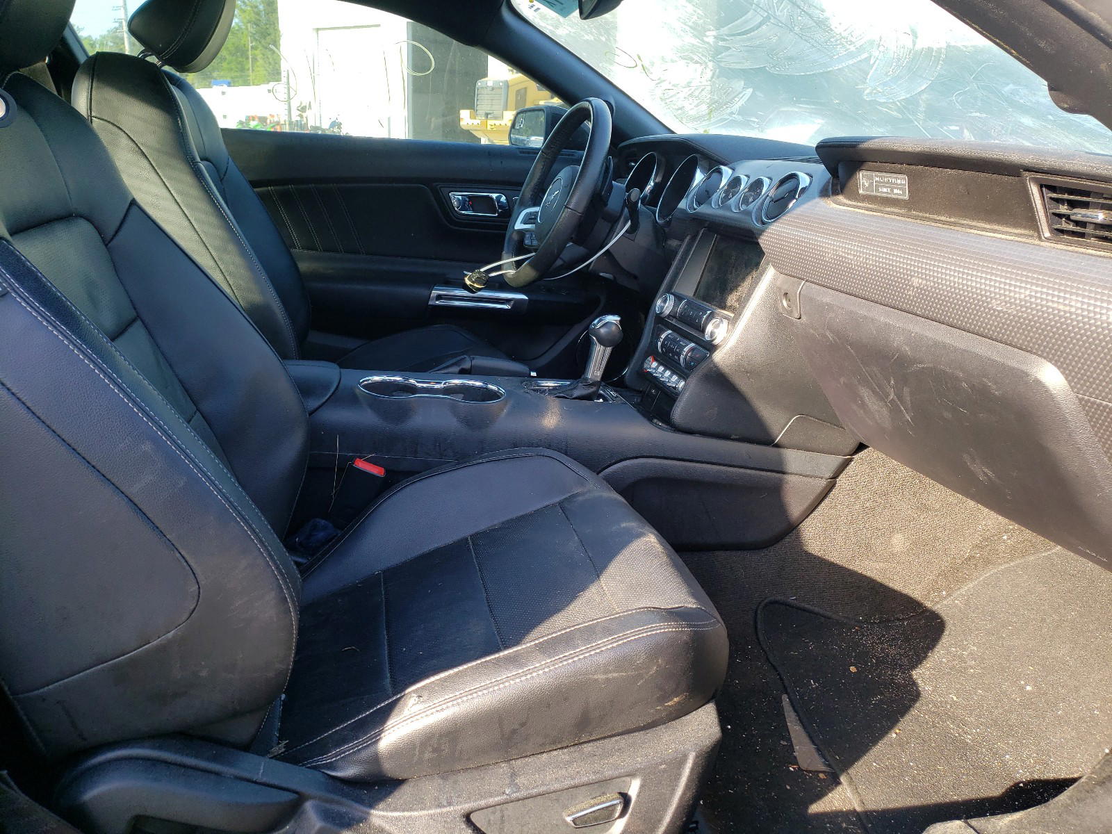 Photo 5 from auction – 2015 FORD MUSTANG with VIN 1FA6P8TH7F5367033