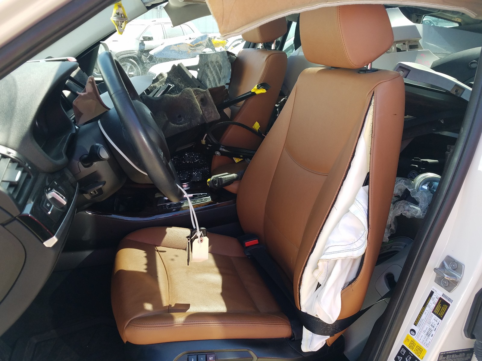 Photo 5 from auction – 2017 BMW X3 XDRIVE2 with VIN 5UXWX9C36H0T19364