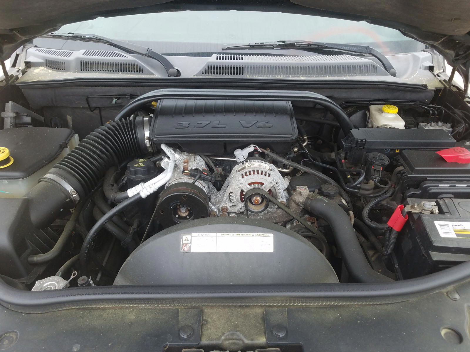 Photo 7 from auction – 2008 JEEP COMMANDER with VIN 1J8HH48KX8C167381